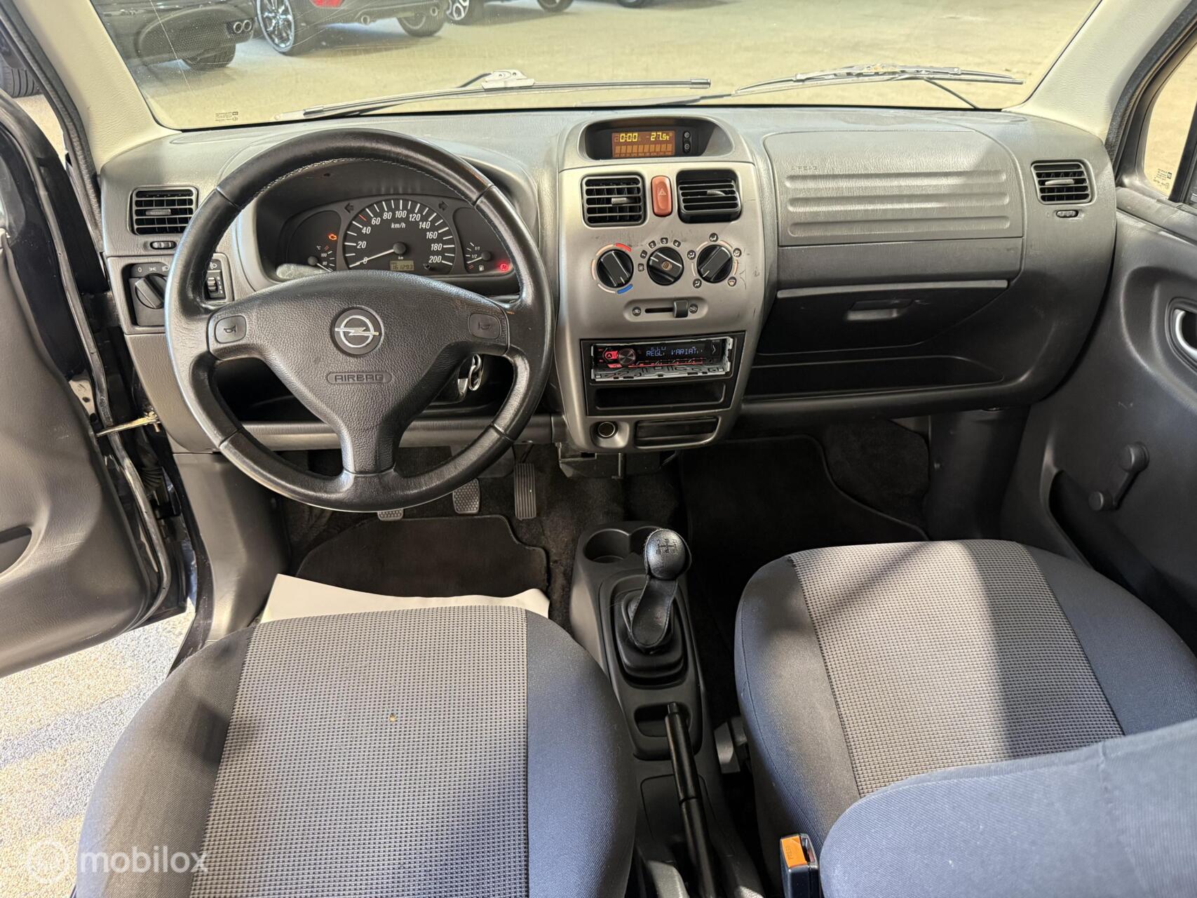 Foto van Opel Agila