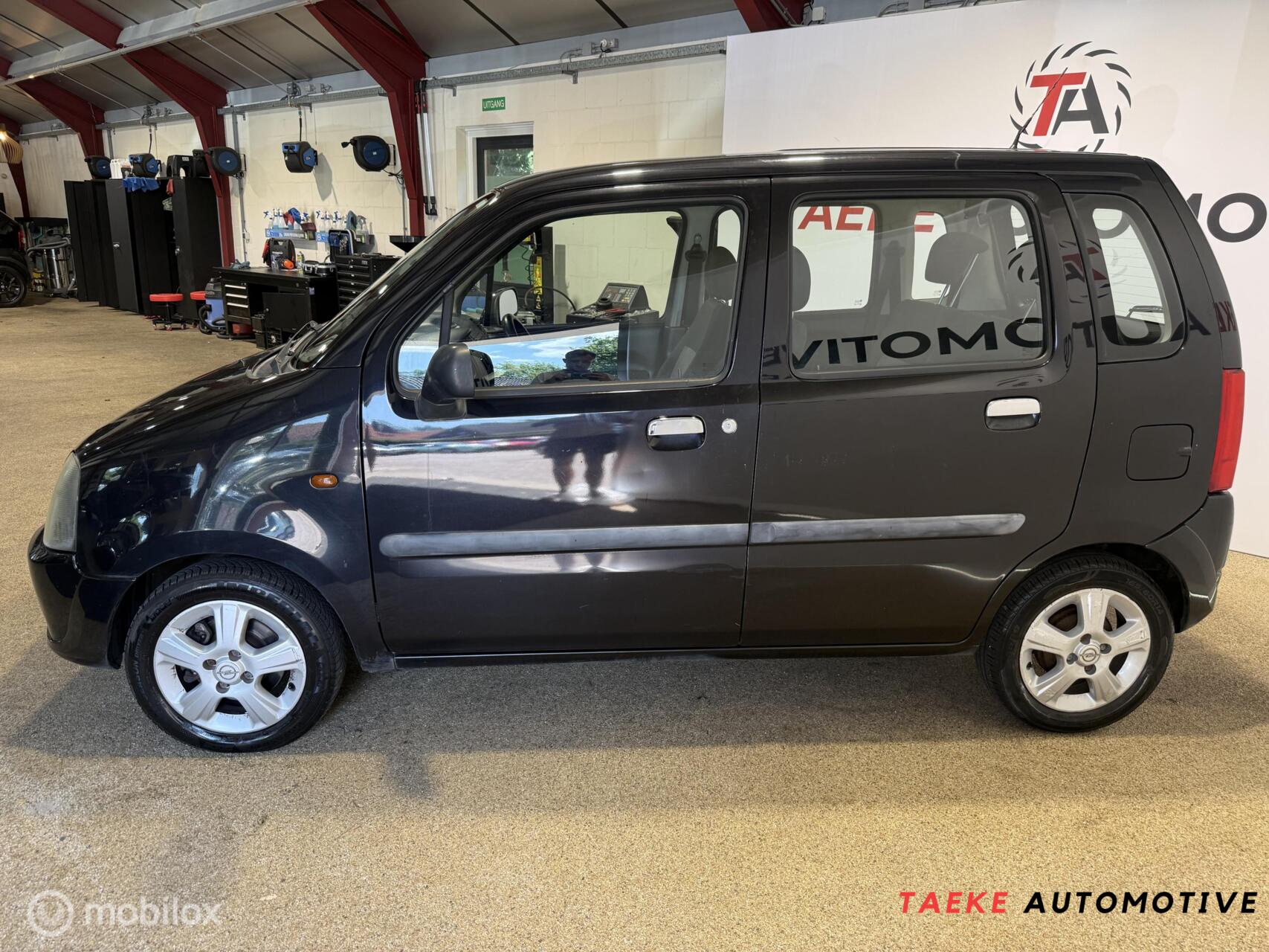 Foto van Opel Agila
