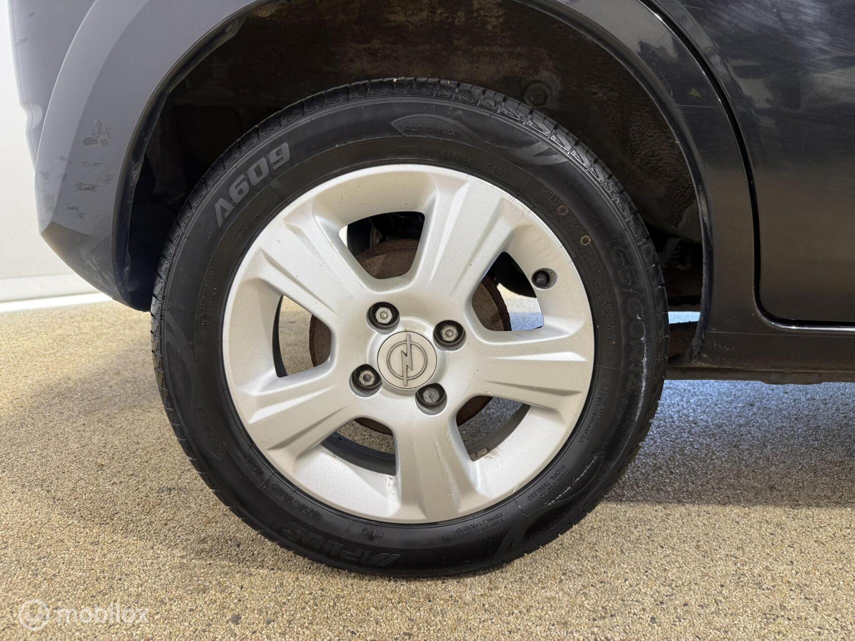 Foto van Opel Agila