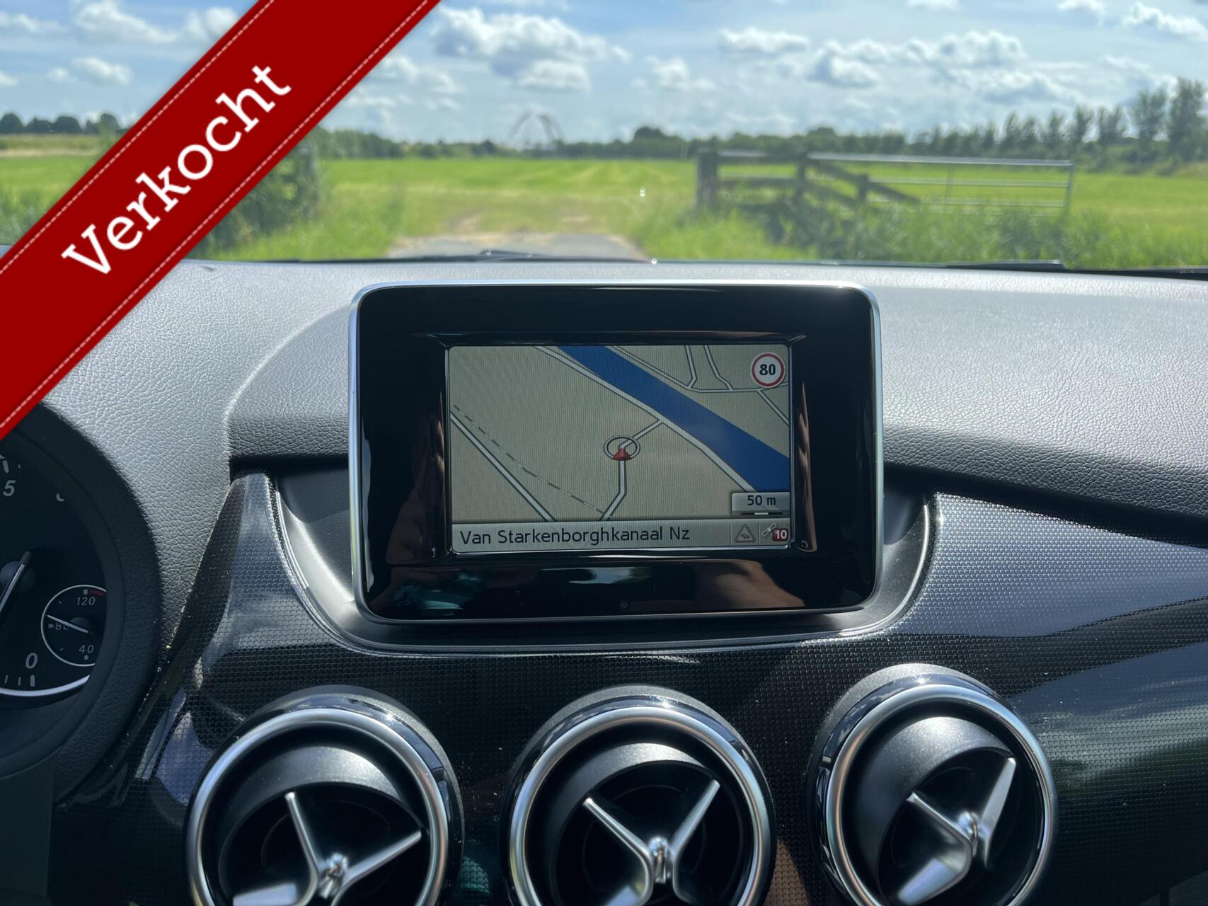 Foto van Mercedes-Benz B 180