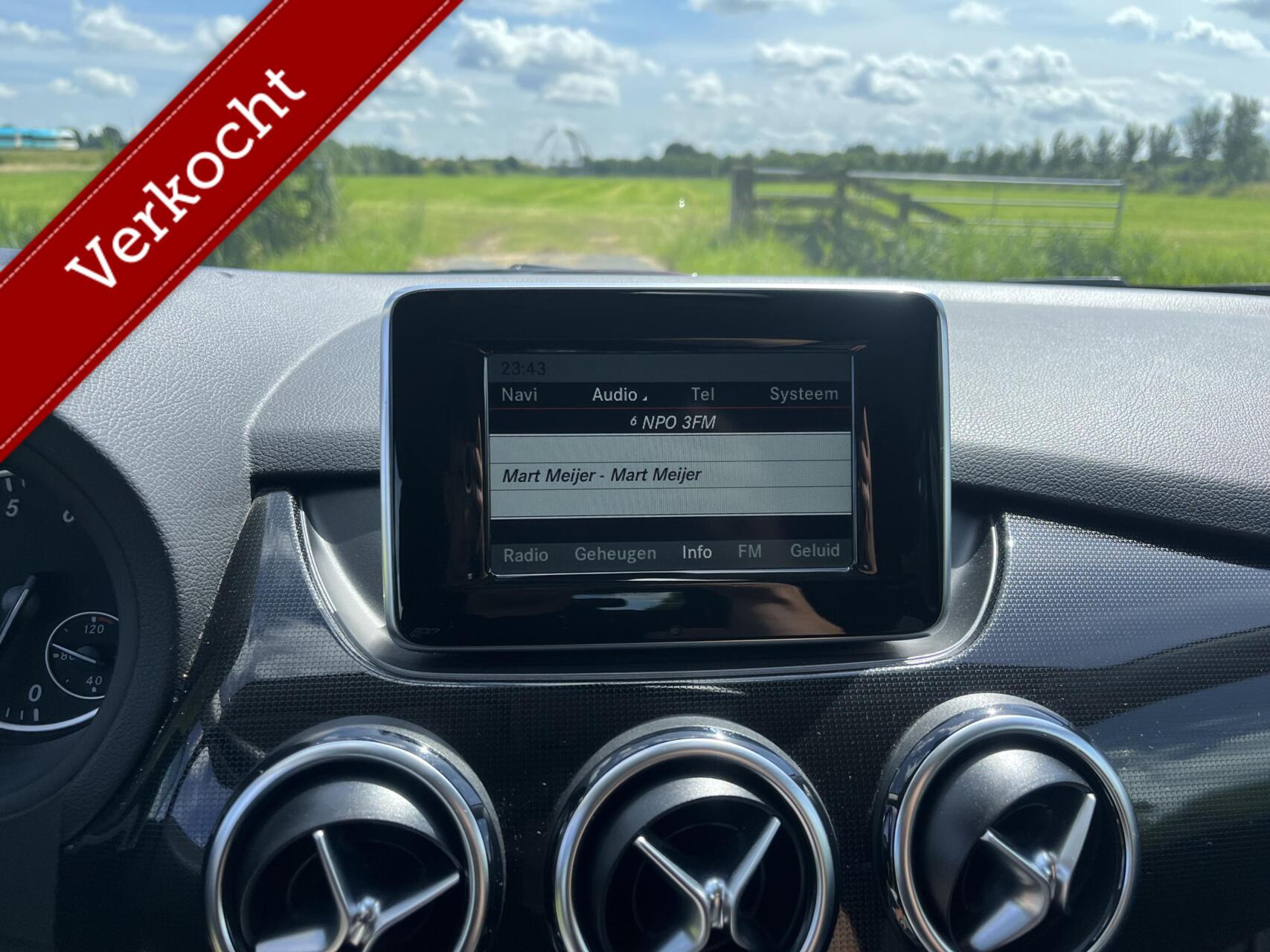 Foto van Mercedes-Benz B 180