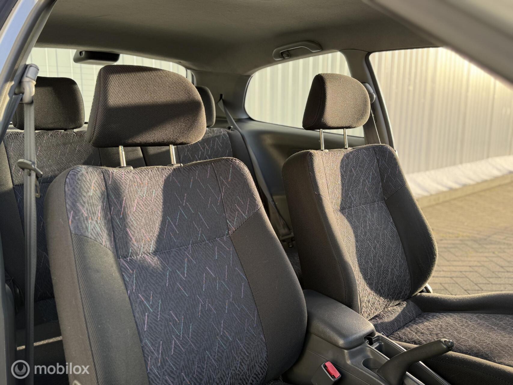 Foto van Mitsubishi Colt