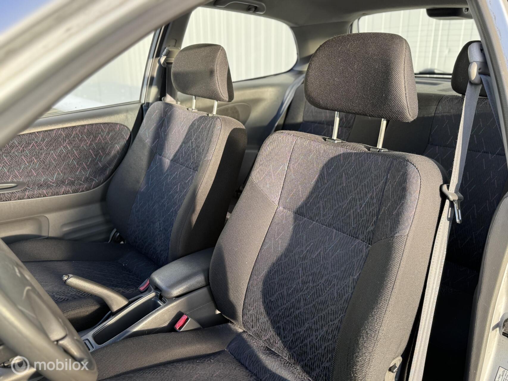 Foto van Mitsubishi Colt