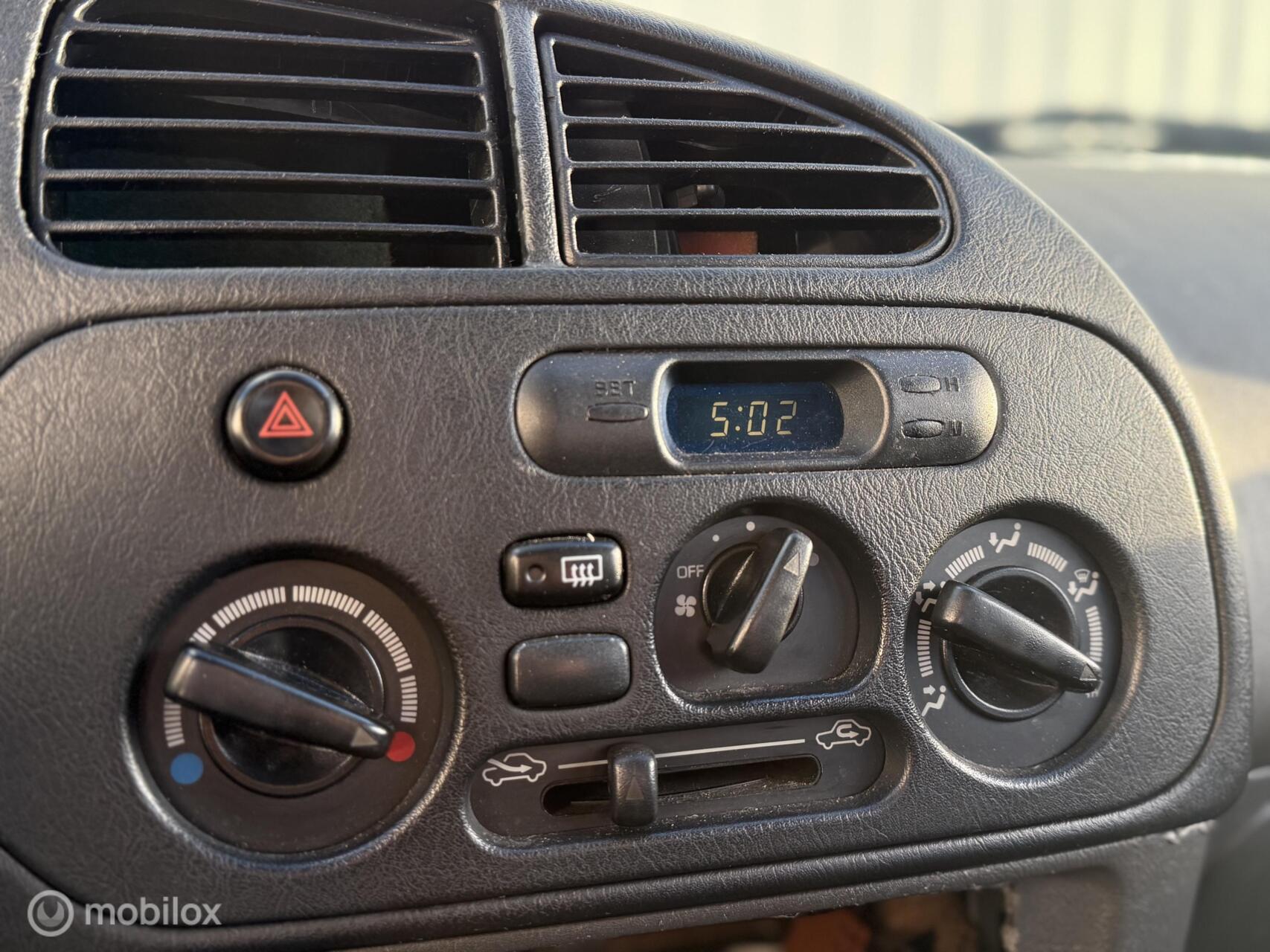 Foto van Mitsubishi Colt