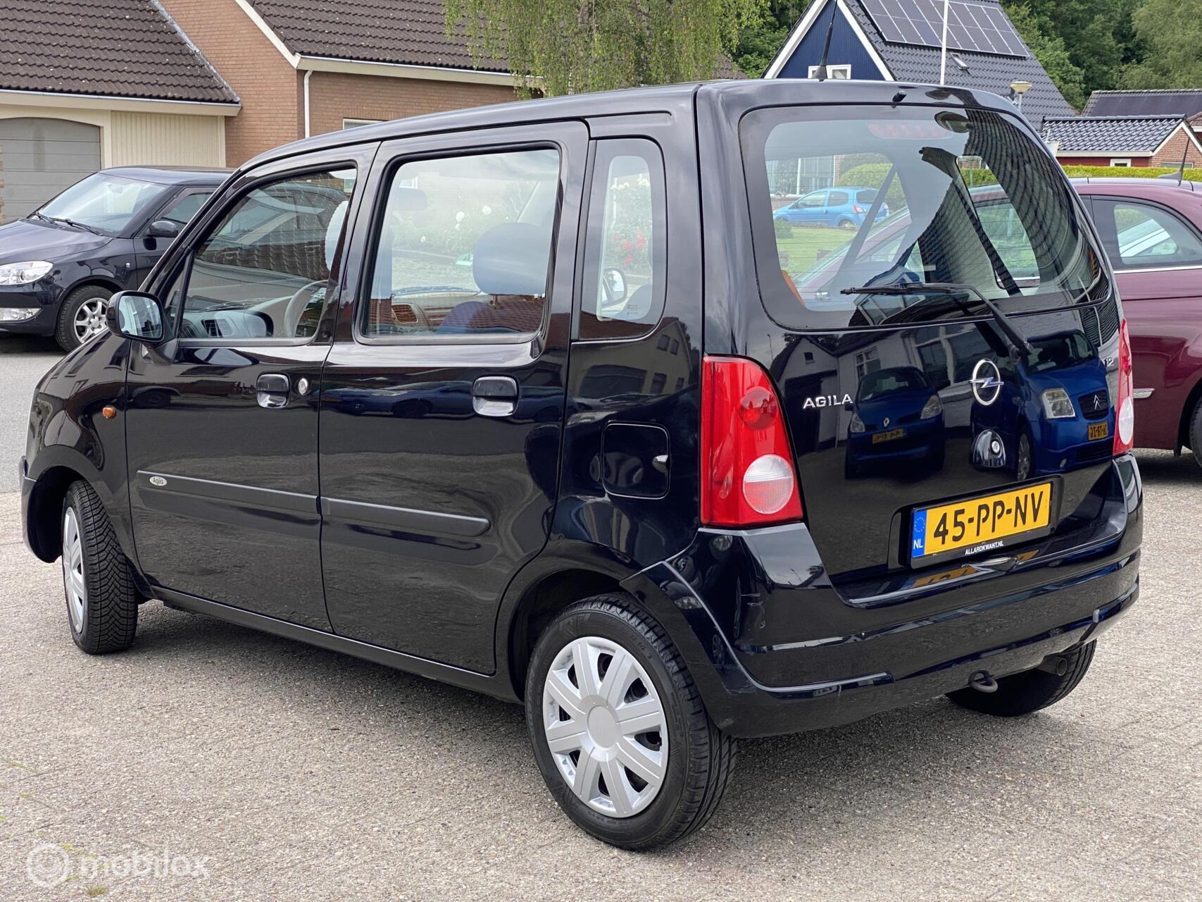 Foto van Opel Agila