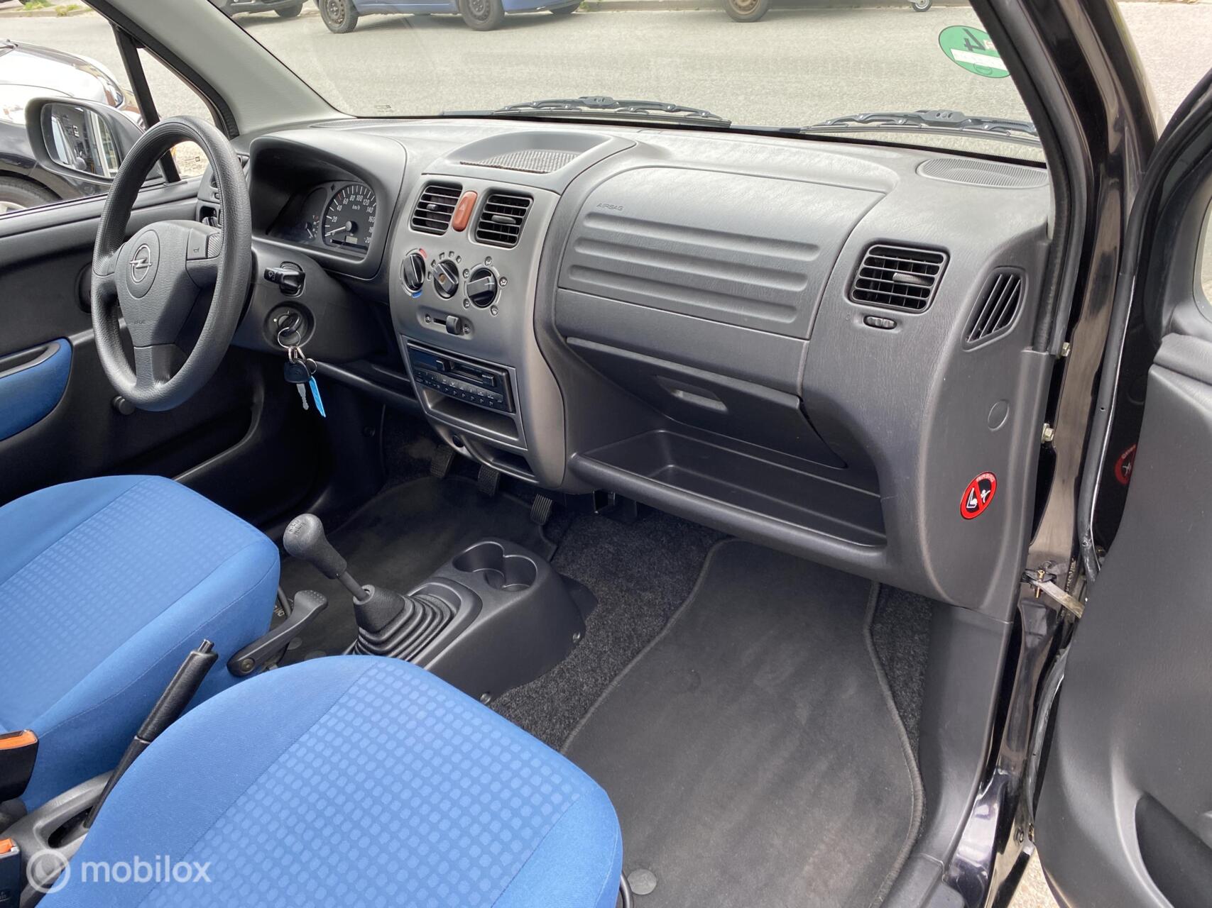 Foto van Opel Agila