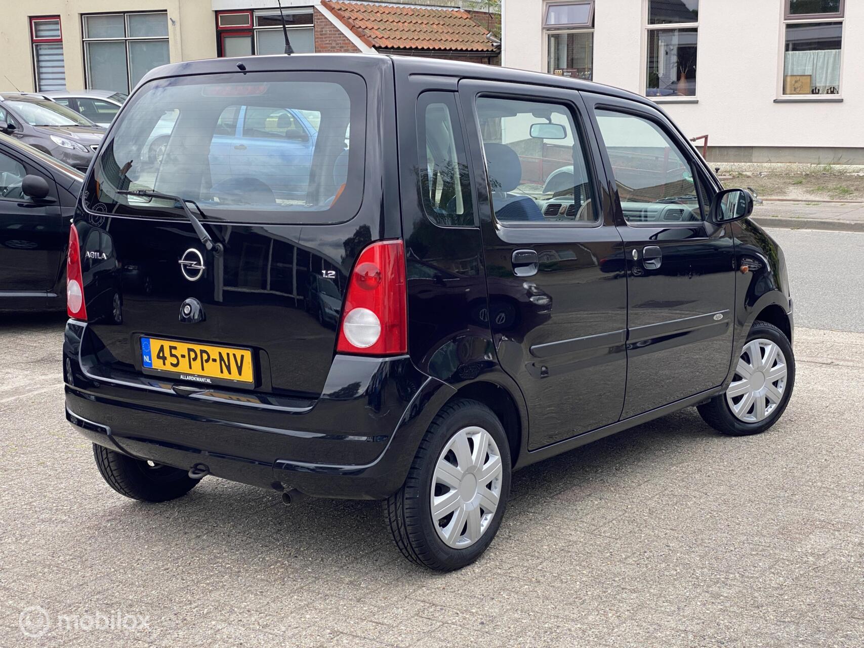 Foto van Opel Agila
