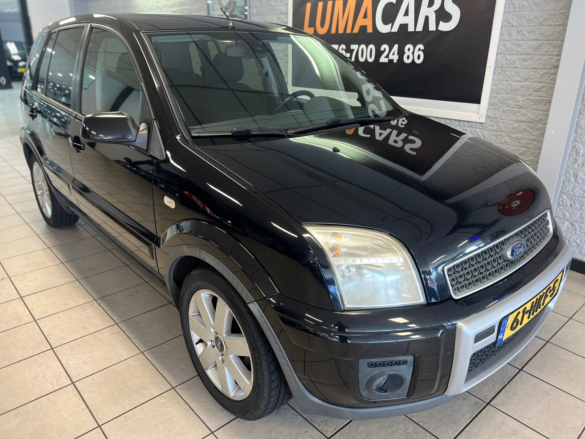 Ford Fusion 1.4-16V Futura | APK 2027 | 5-deurs | Airco | 2009 - voorkant
