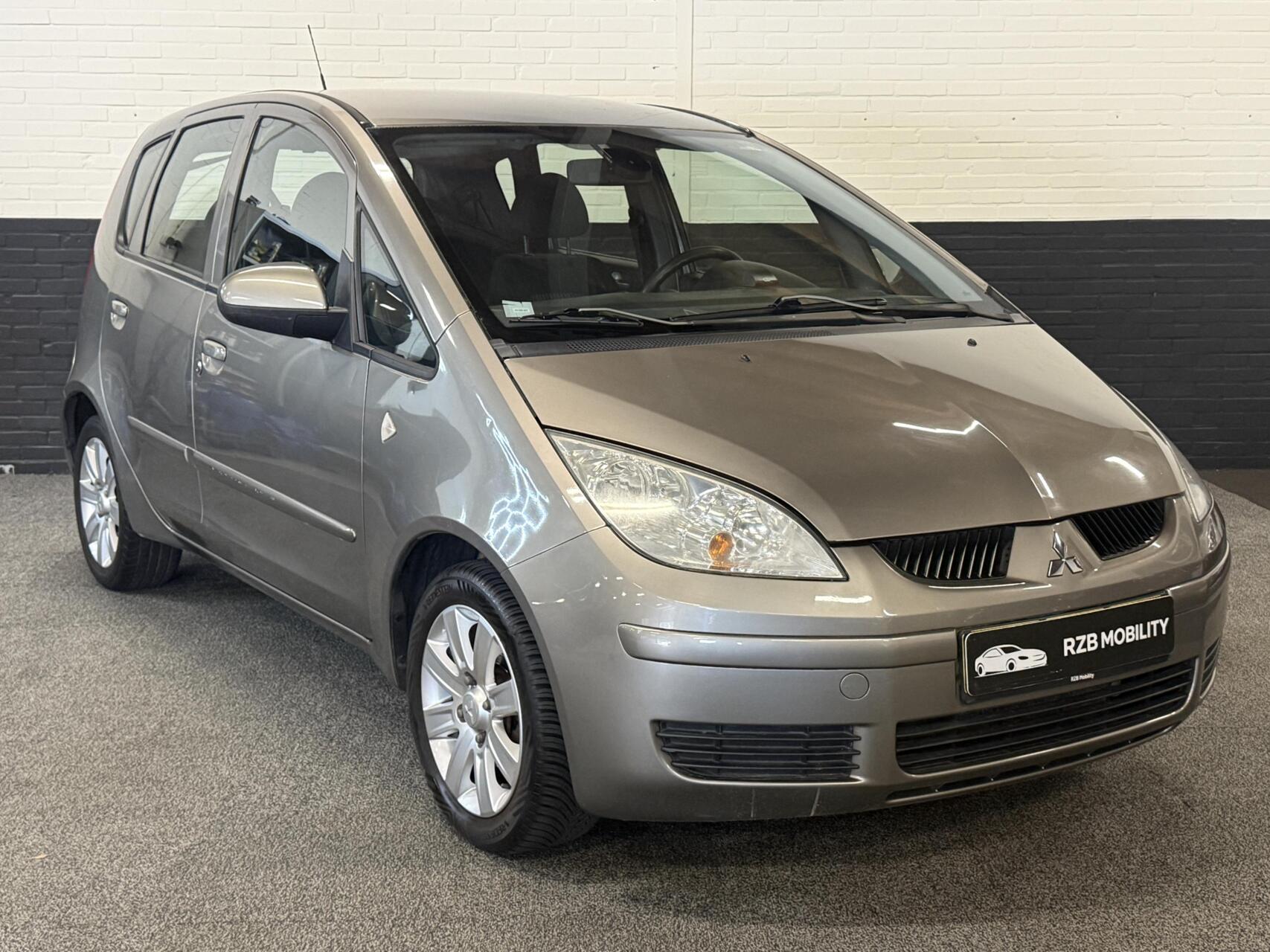 Foto van Mitsubishi Mitsubishi Colt