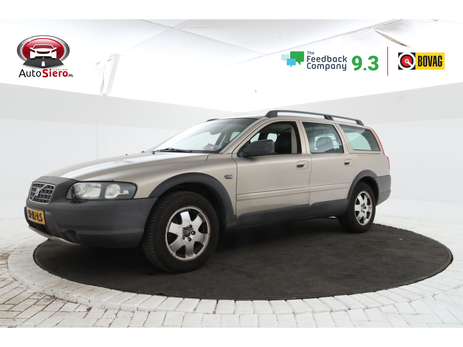 Volvo Xc70 2.5 T Comfort Line 2003 - voorkant