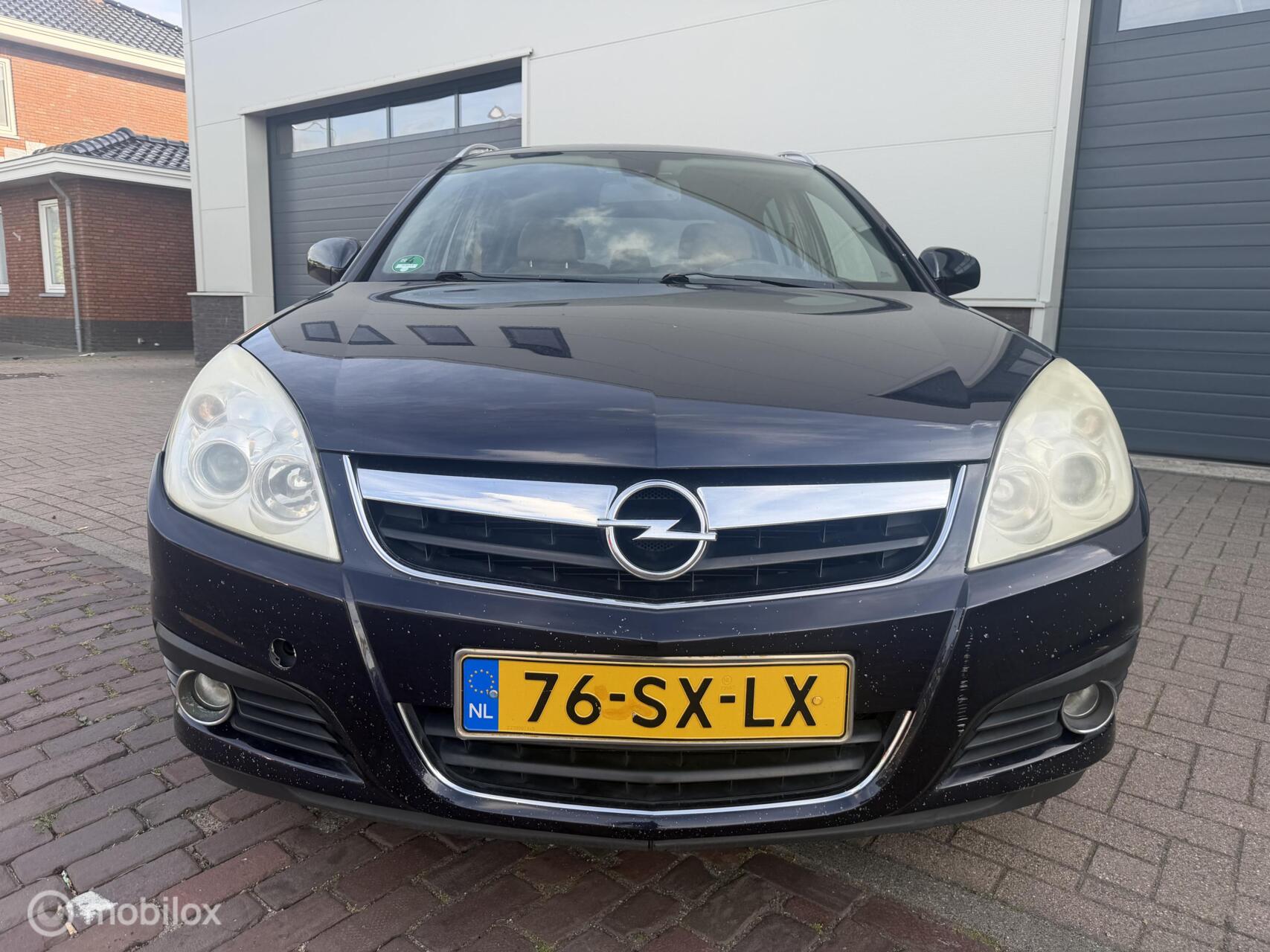 Foto van Opel Signum