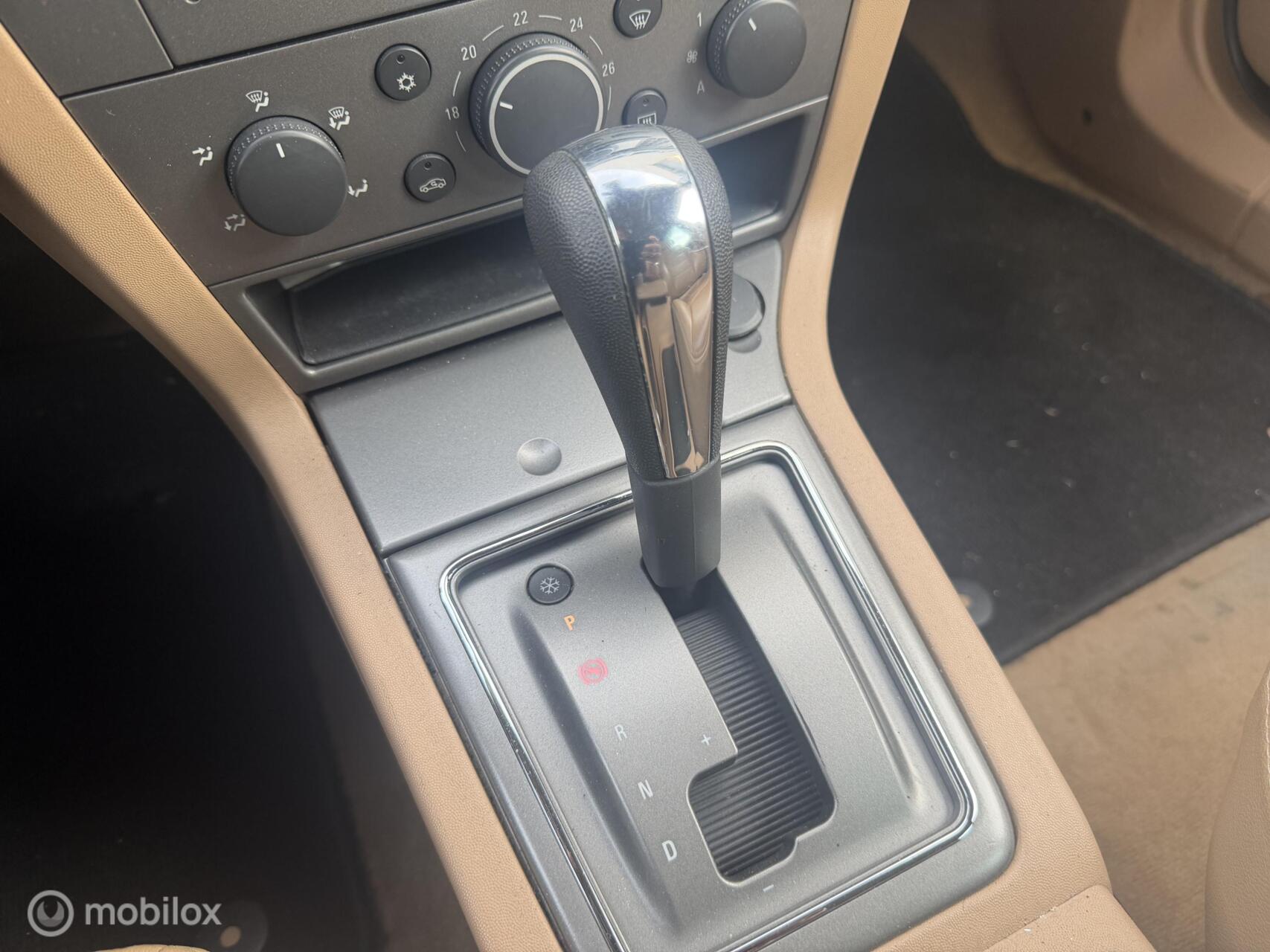 Foto van Opel Signum