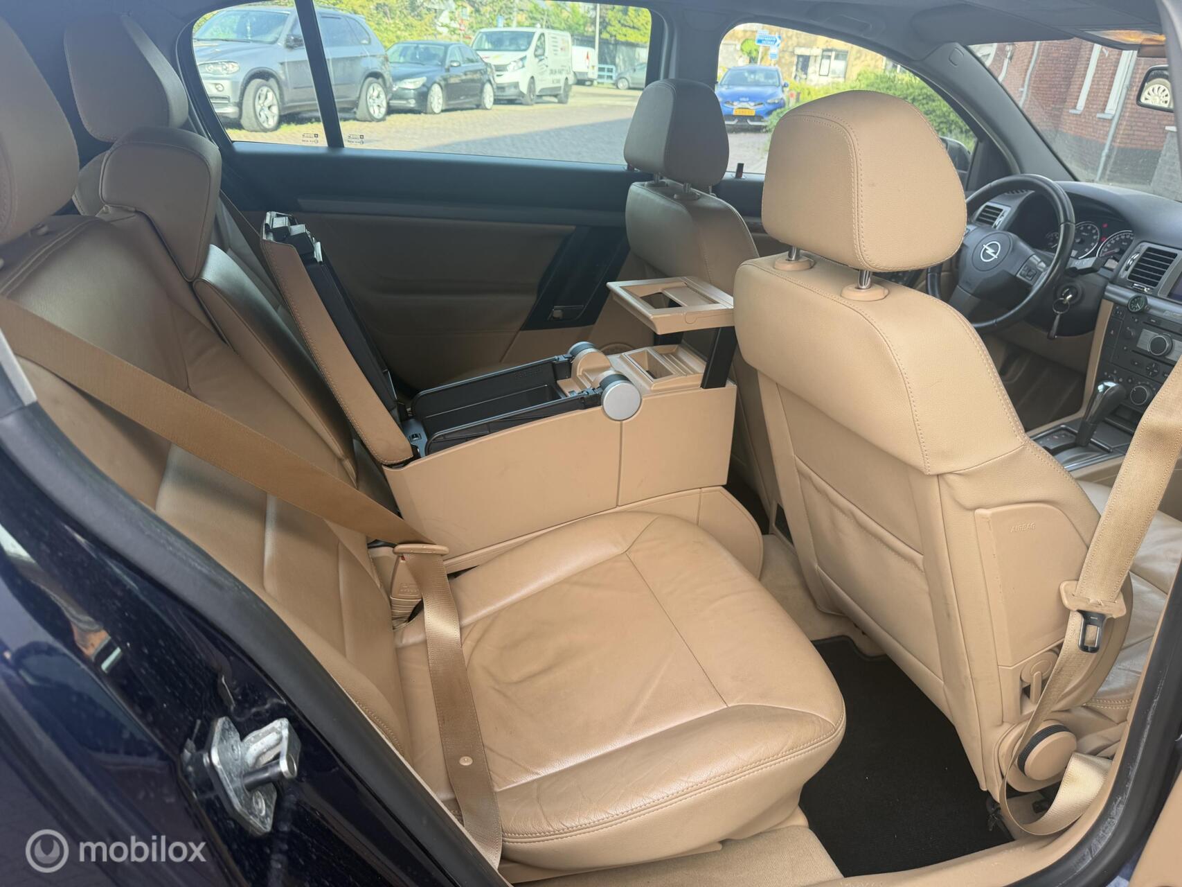 Foto van Opel Signum