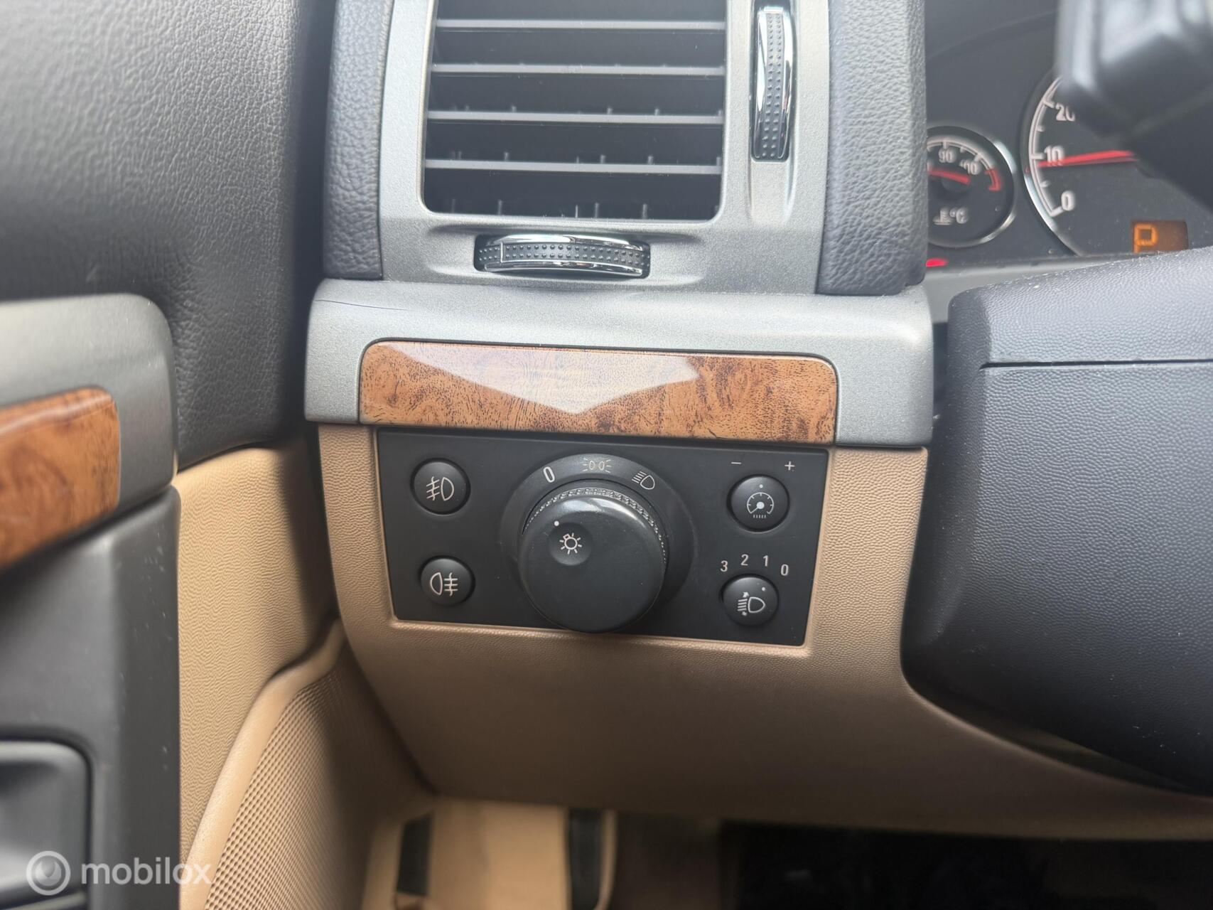 Foto van Opel Signum