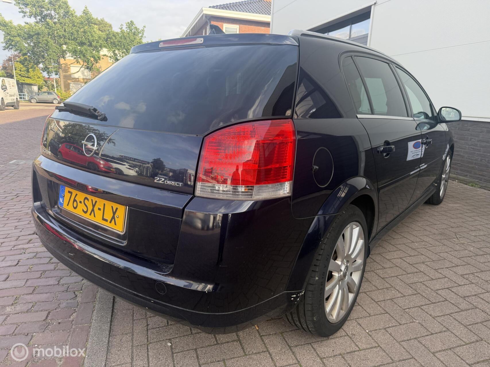 Foto van Opel Signum
