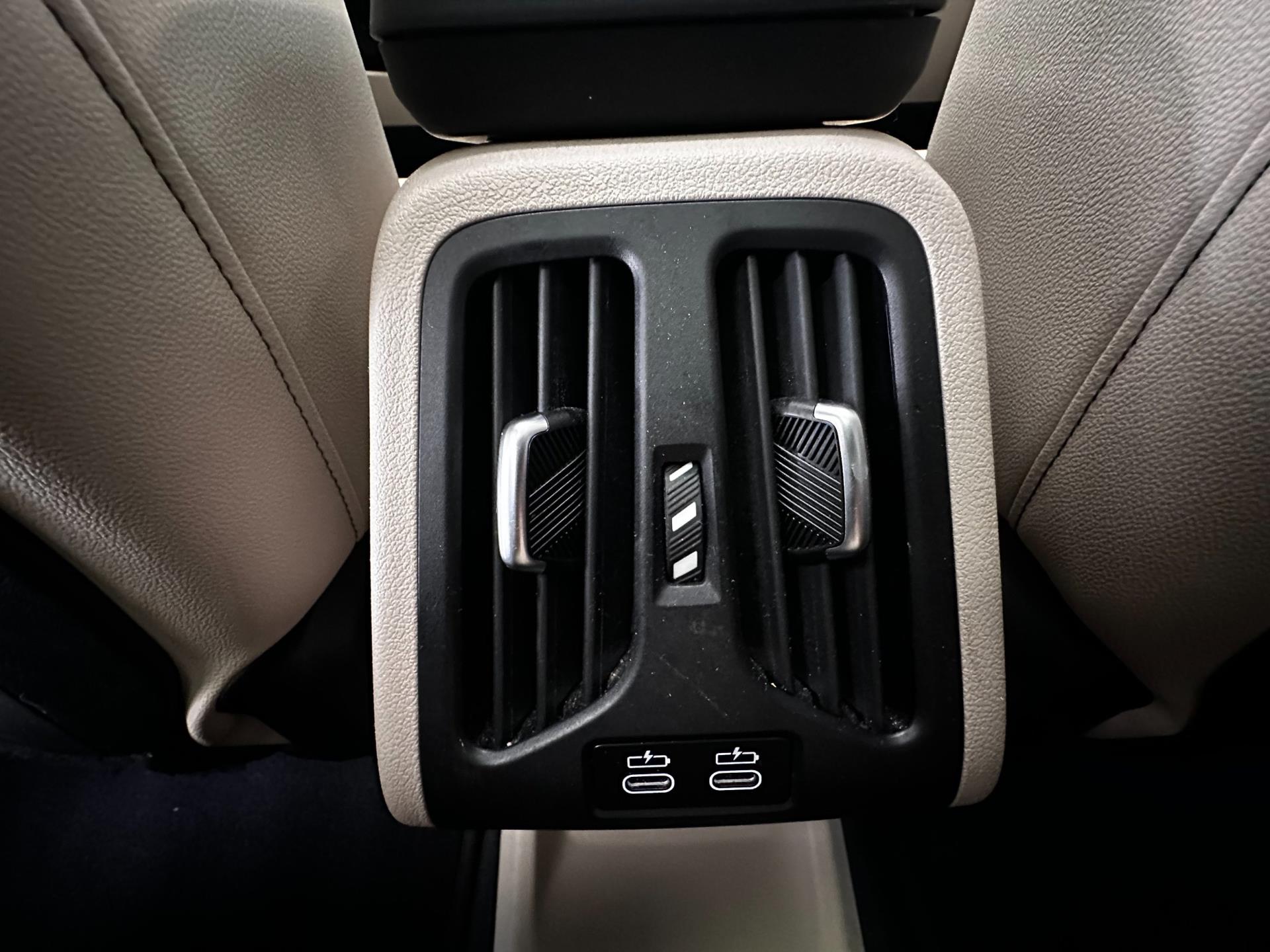 Foto van BMW X1 Xdrive30e