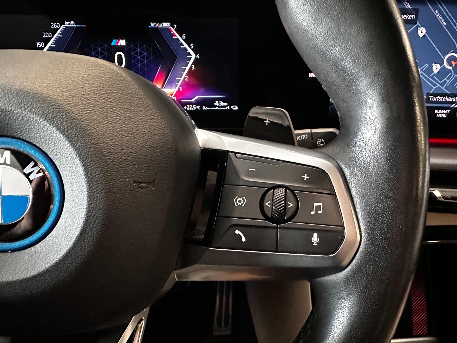 Foto van BMW X1 Xdrive30e