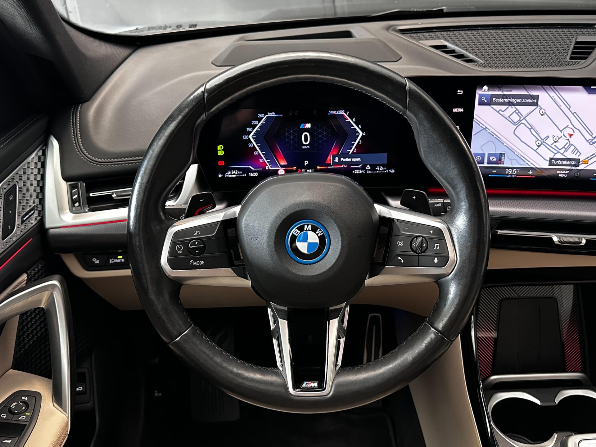 Foto van BMW X1 Xdrive30e