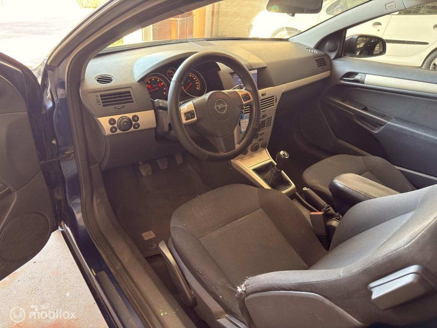Foto van Opel Astra GTC
