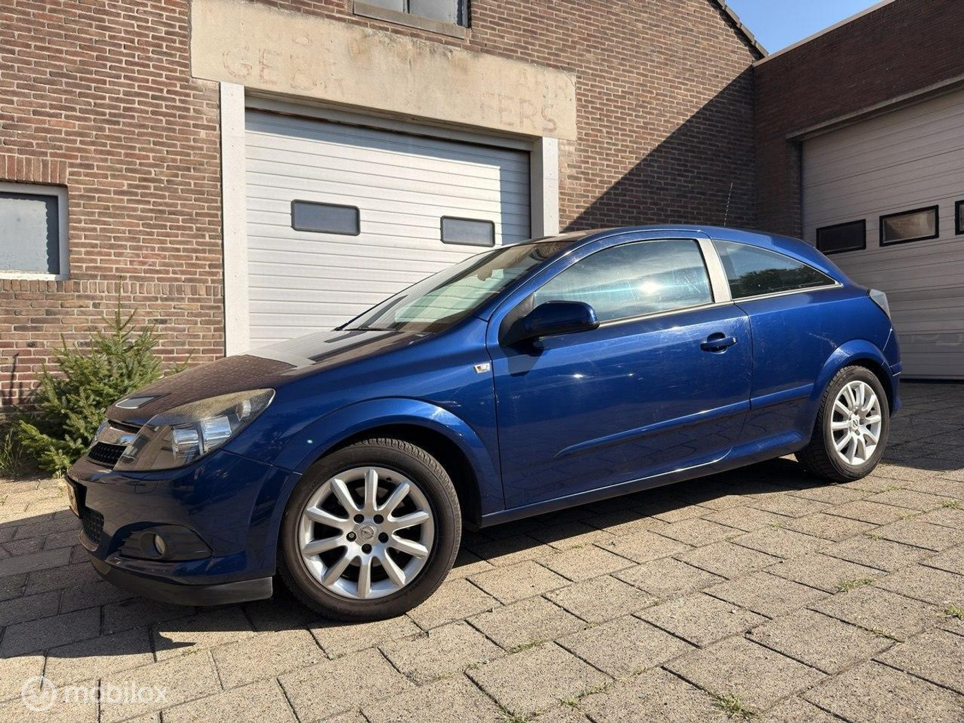 Foto van Opel Astra GTC