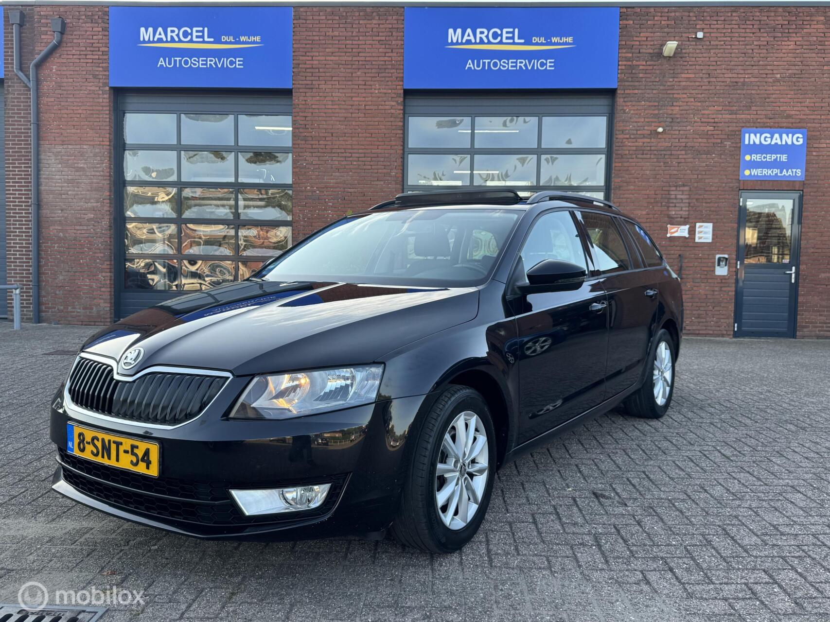 Skoda Octavia 1.6 TDI Greentech Elegance 2013 - voorkant