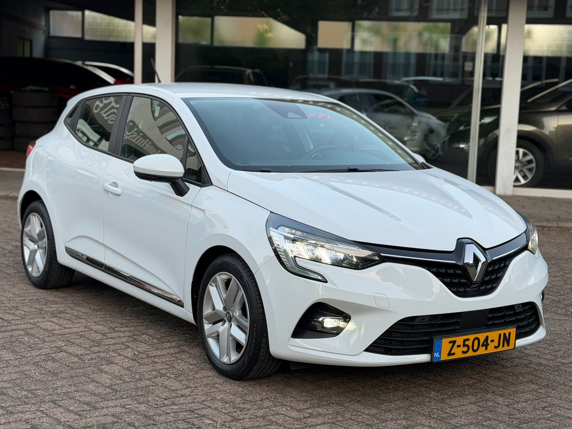 Renault Clio 1.0 SCe|Camera|Nav|Prachtige auto 2021 - voorkant