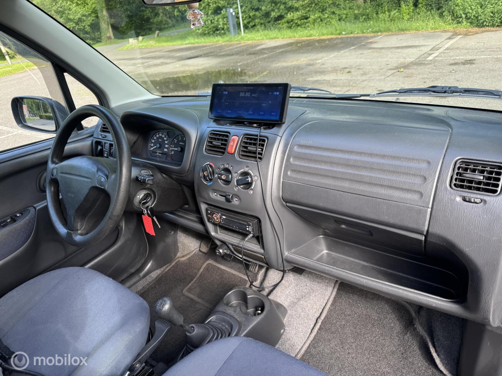 Foto van Suzuki Wagon R