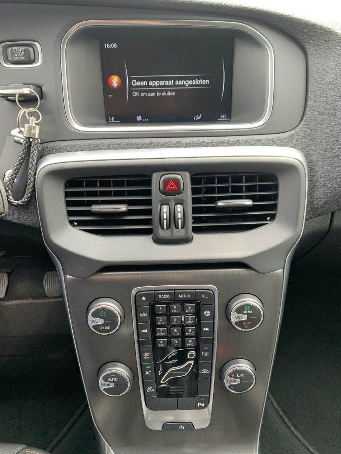 Foto van Volvo V40 Cross Country