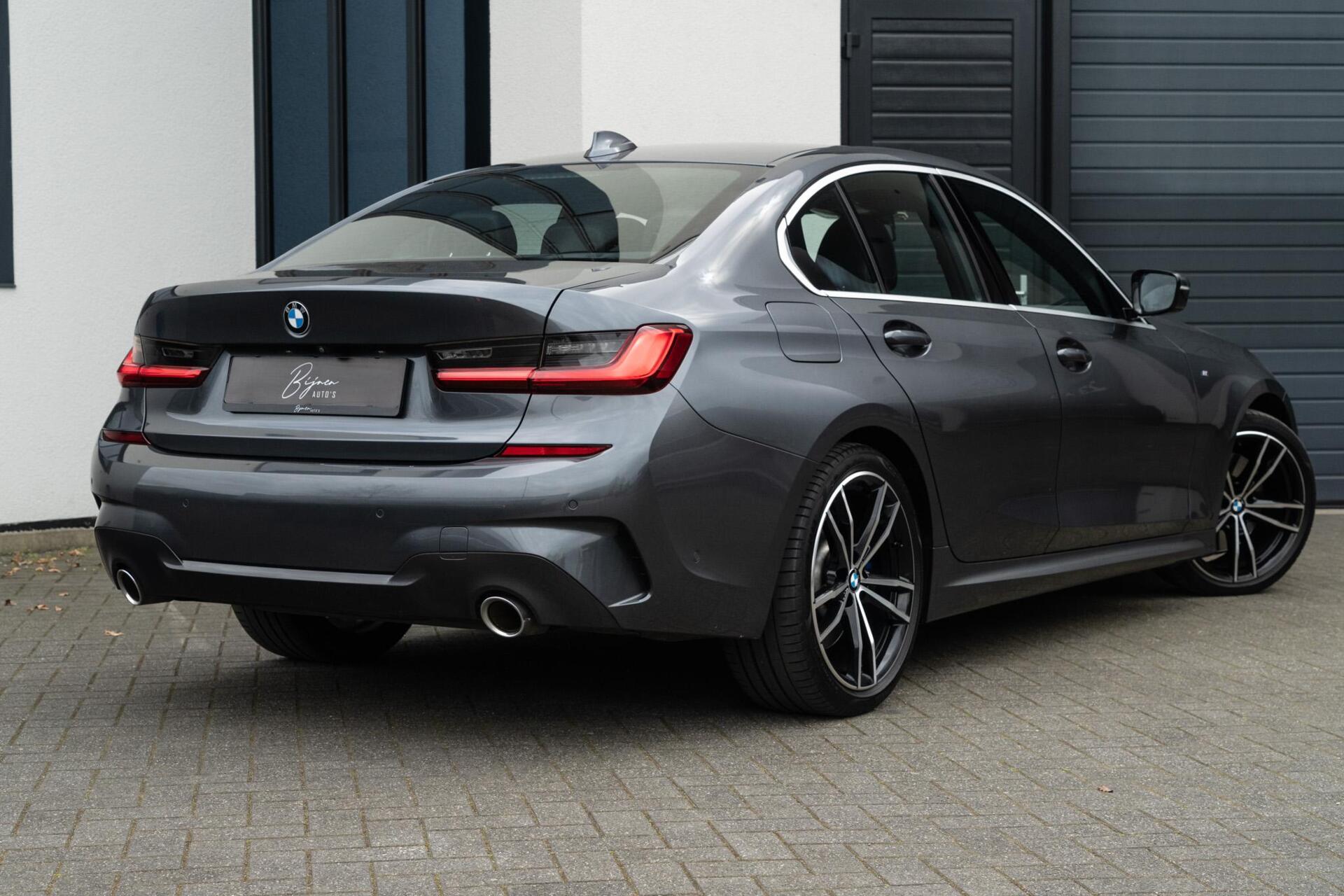 Foto van BMW 320i