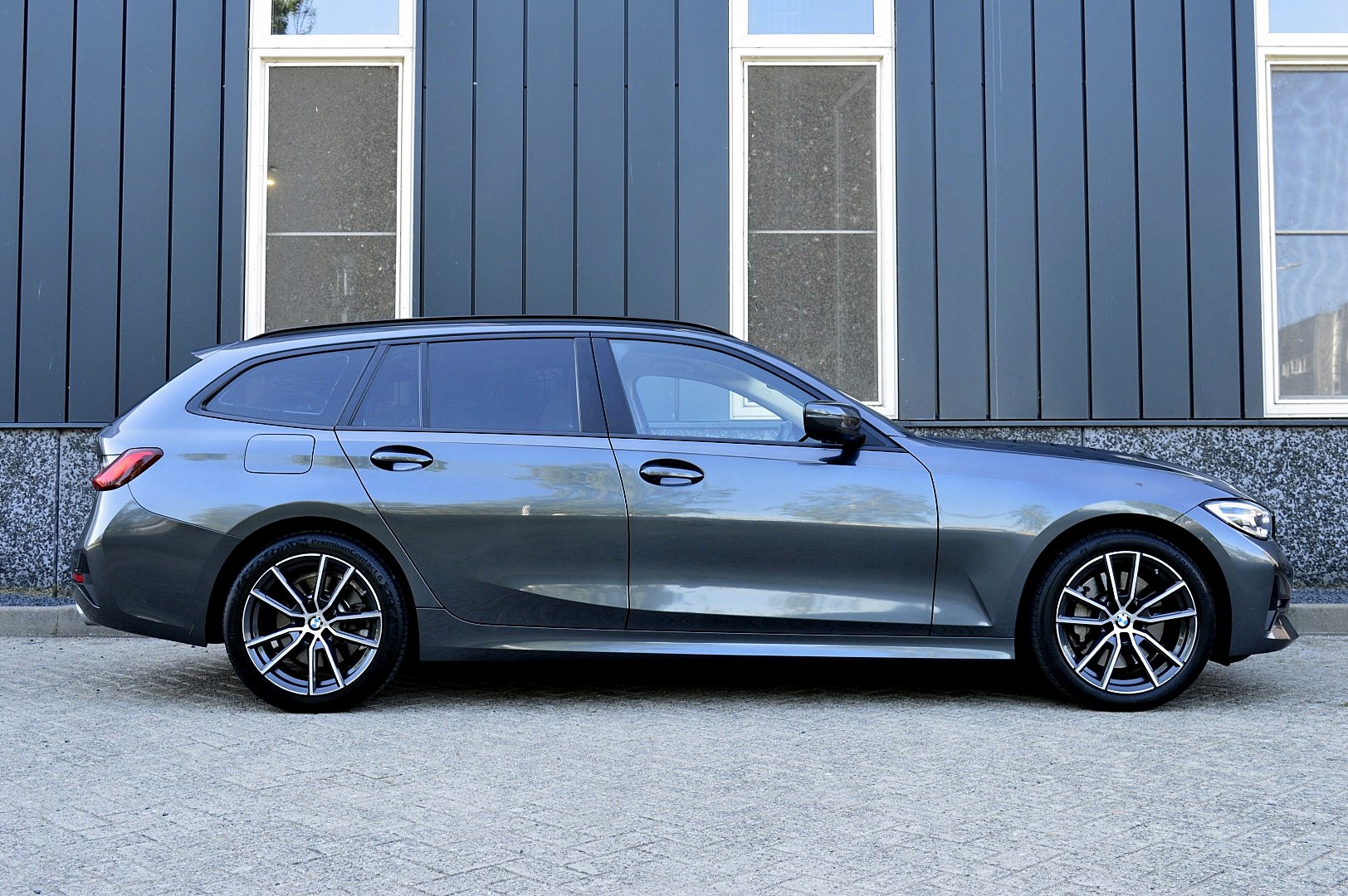 Foto van BMW 330i