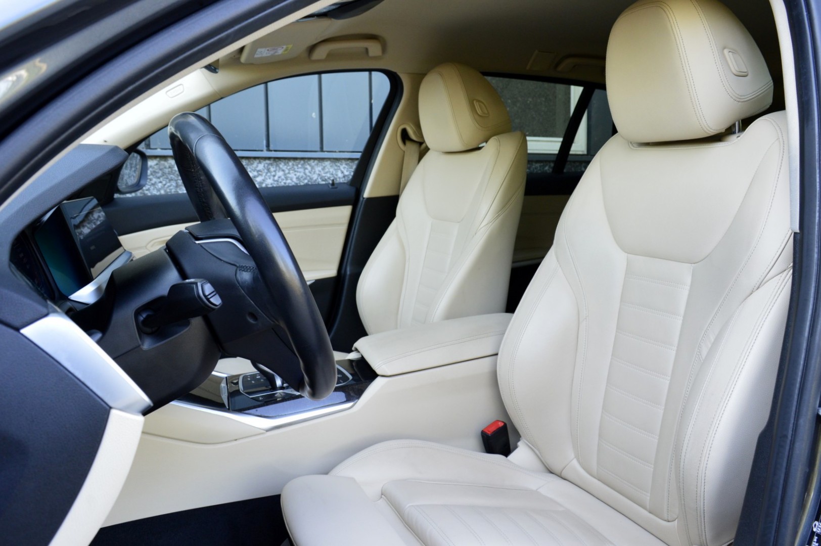 Foto van BMW 330i