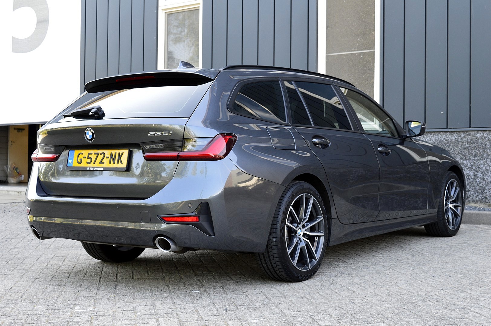 Foto van BMW 330i