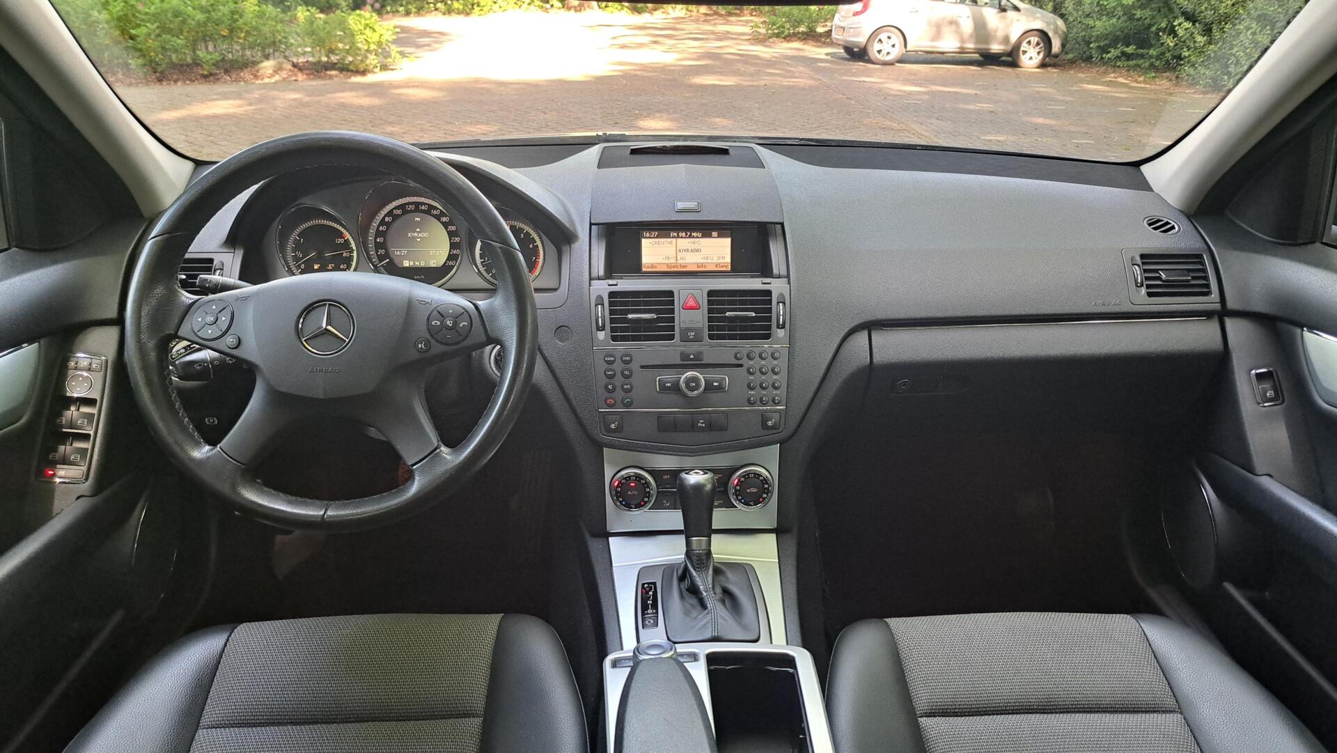 Foto van Mercedes-Benz C 180 Kompressor