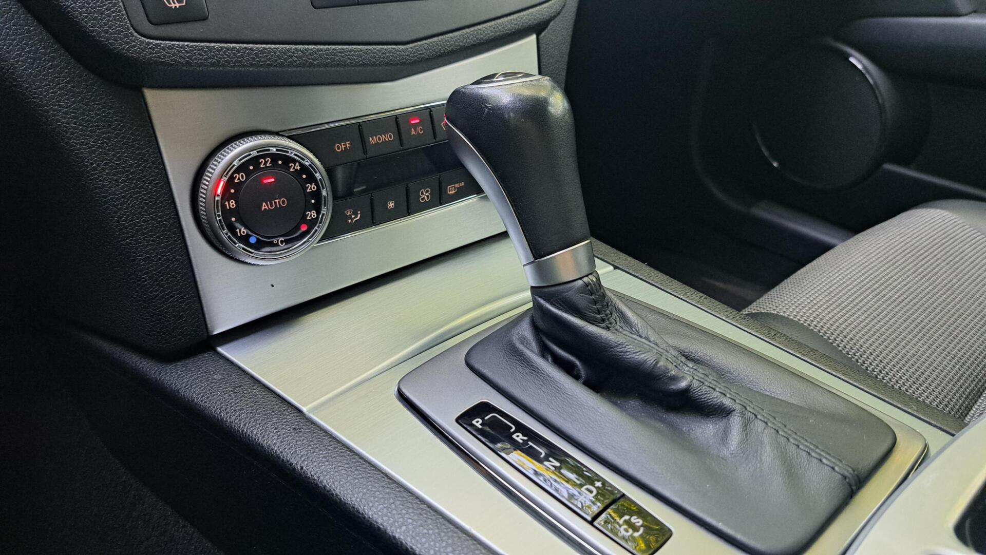 Foto van Mercedes-Benz C 180 Kompressor