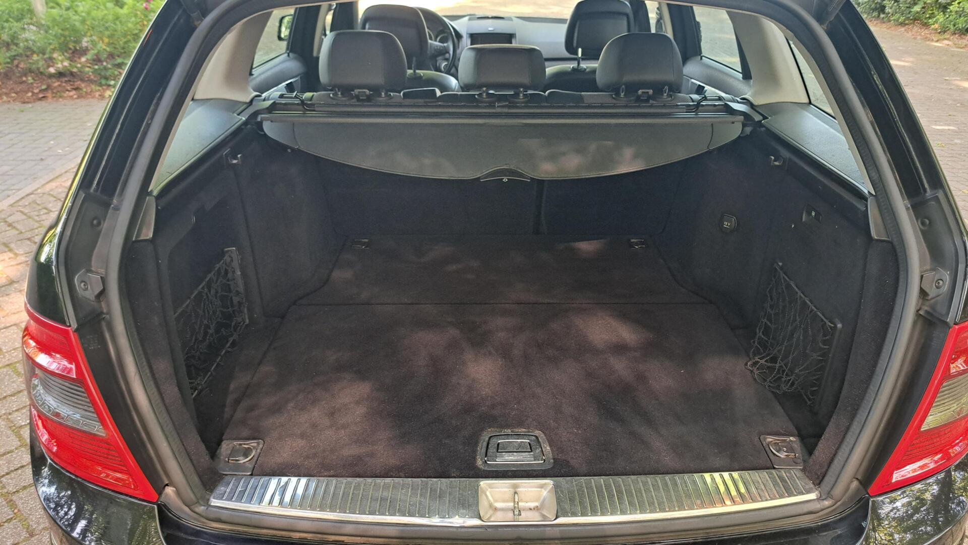 Foto van Mercedes-Benz C 180 Kompressor