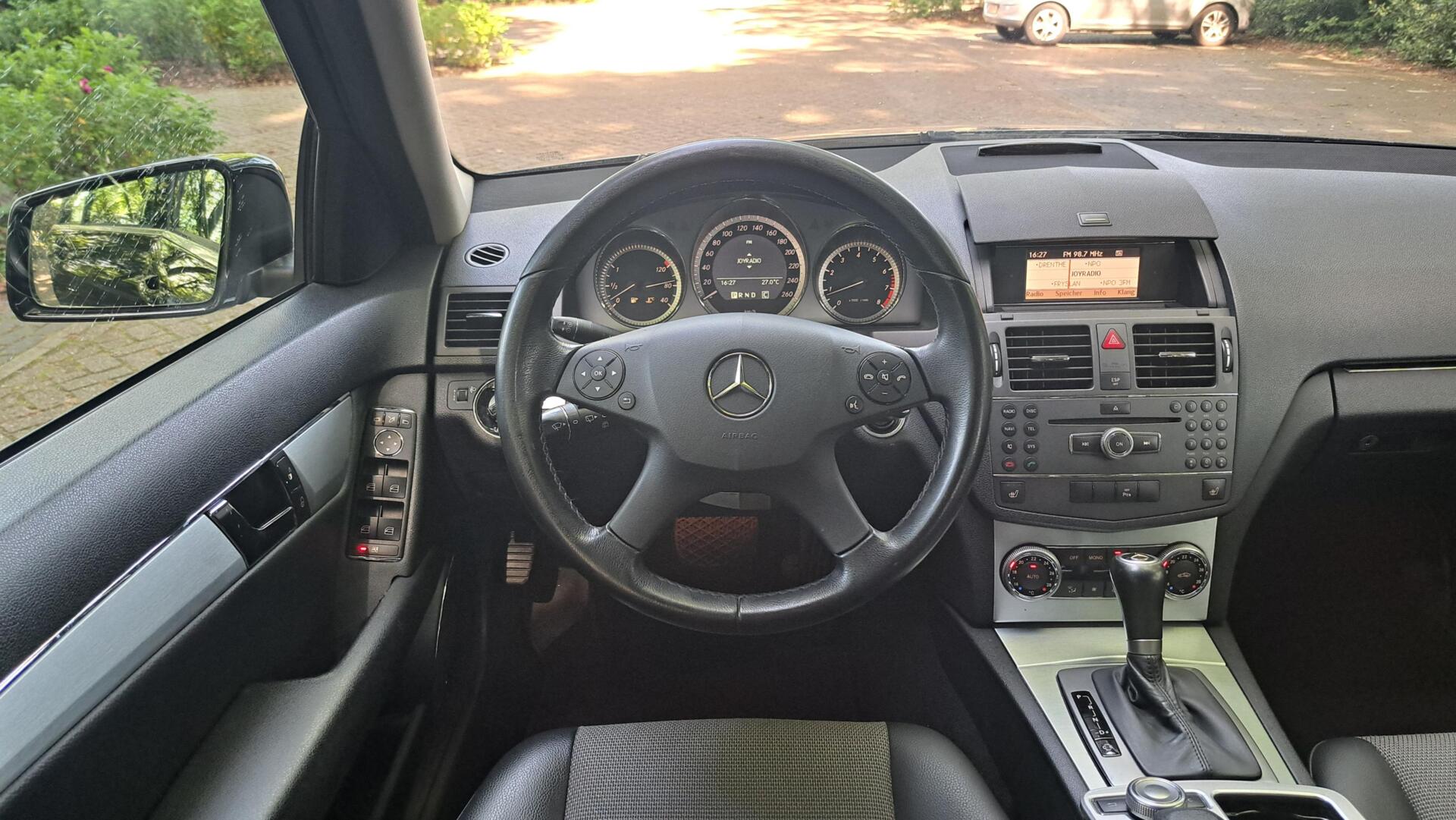 Foto van Mercedes-Benz C 180 Kompressor