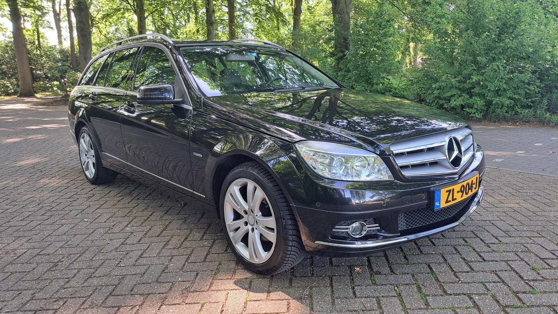 Foto van Mercedes-Benz C 180 Kompressor