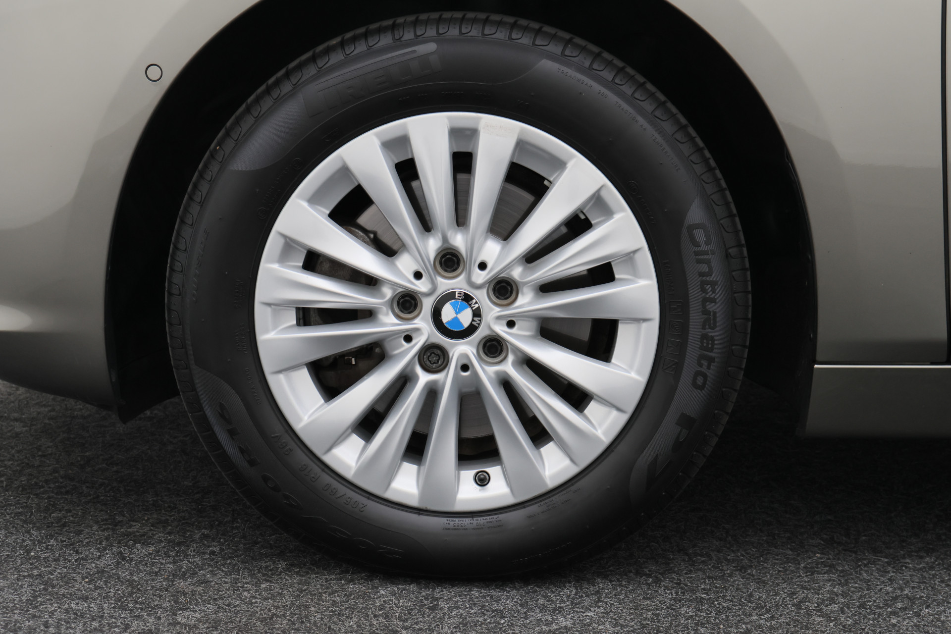 Foto van BMW 220i Active Tourer