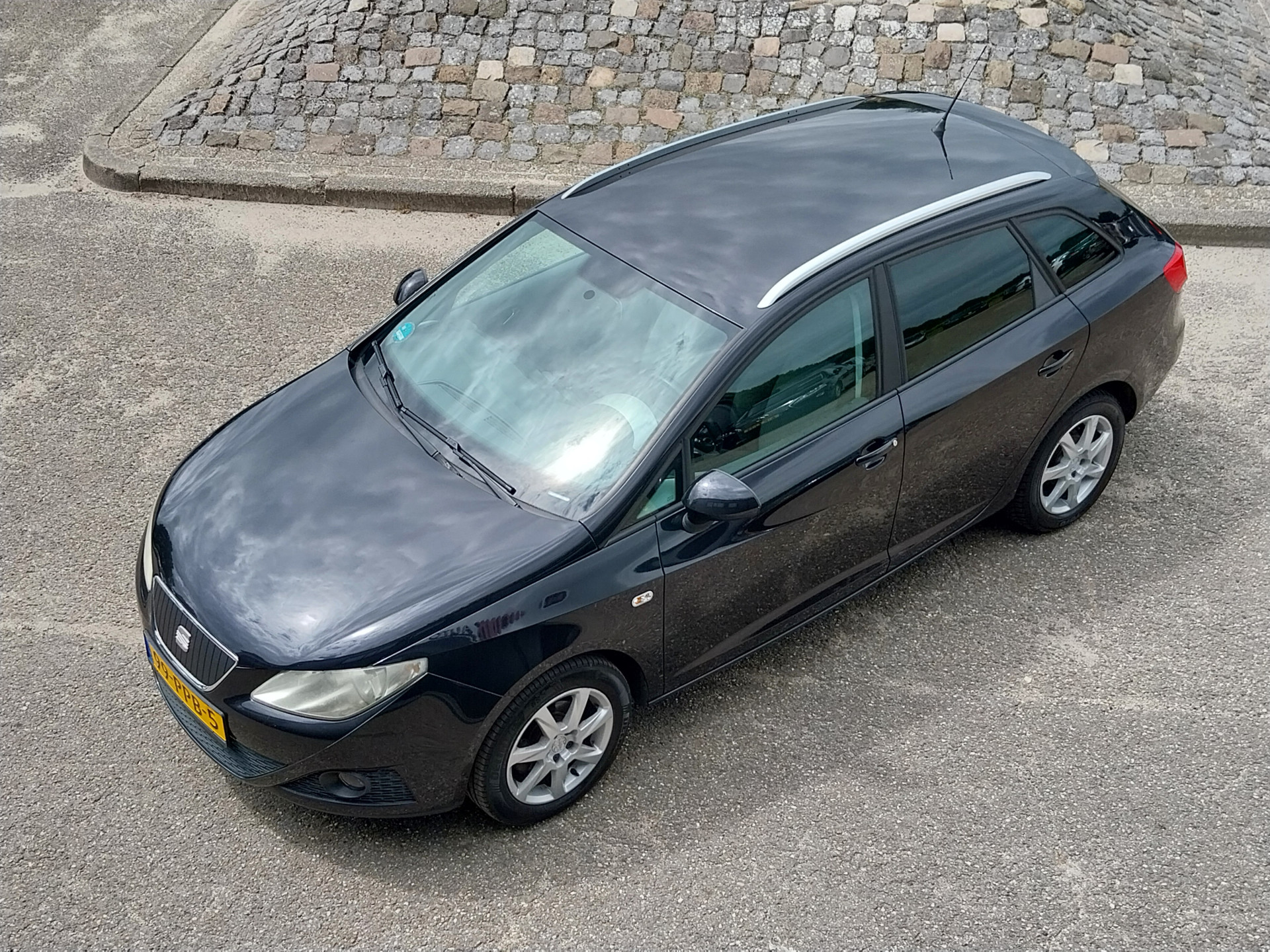 Foto van Seat Ibiza ST