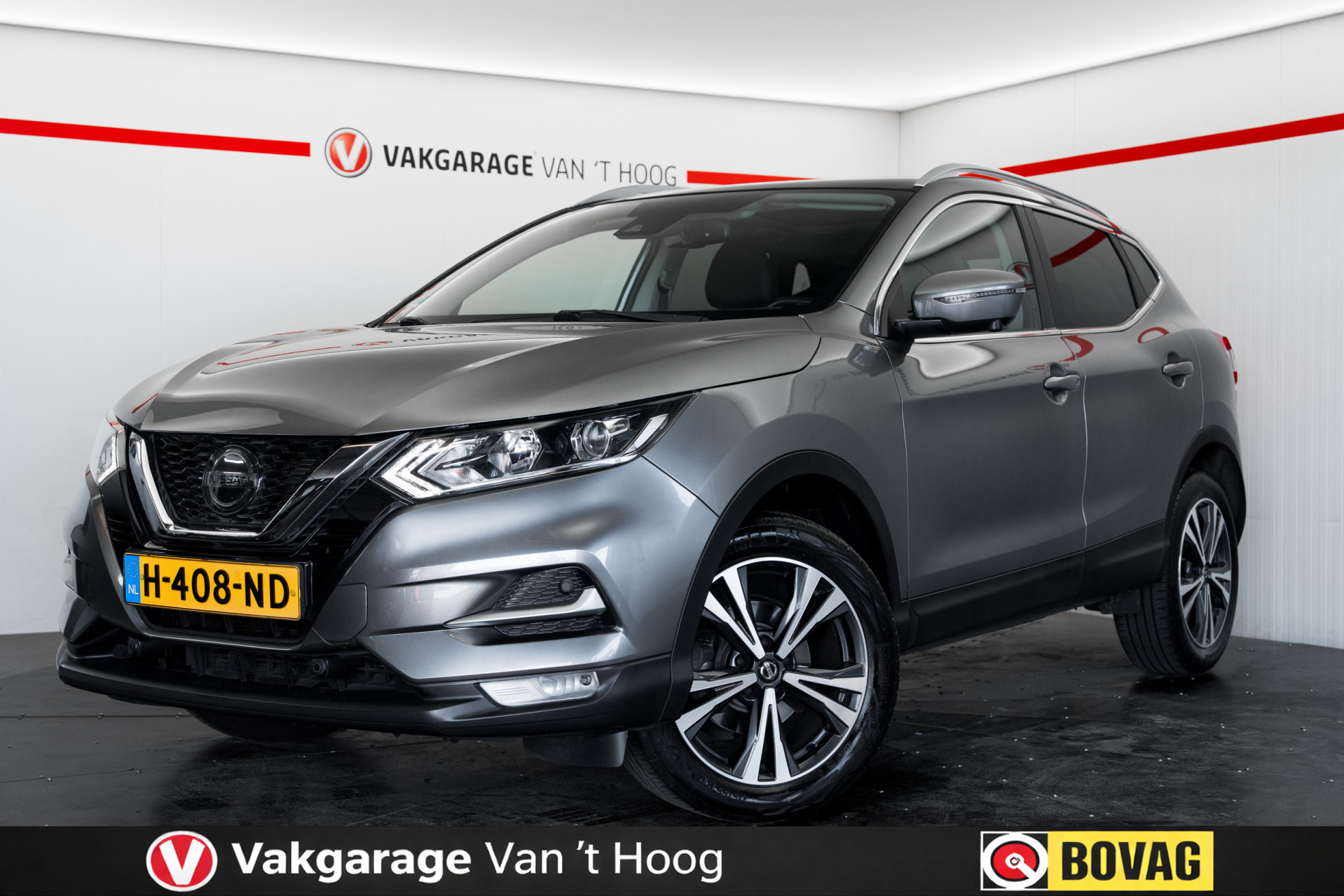 Nissan Nissan Qashqai 1.3 DIG-T N-Connecta Trekhaak Panoramadak 2020 - voorkant