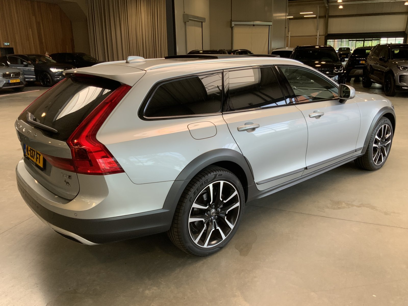 Inspectiefoto van Volvo V90 Cross Country