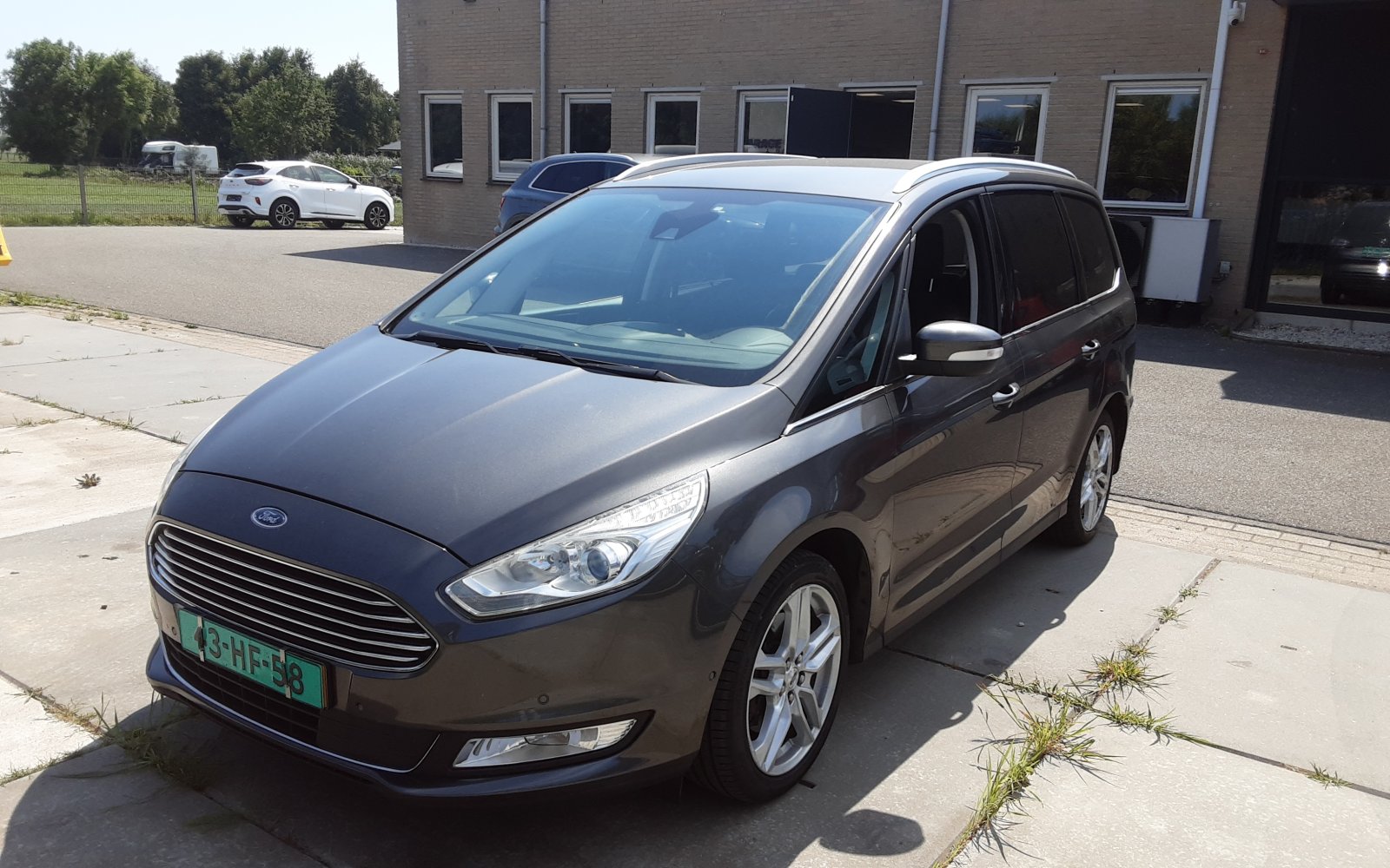 Ford Galaxy 1.5 Titanium 2017 - voorkant