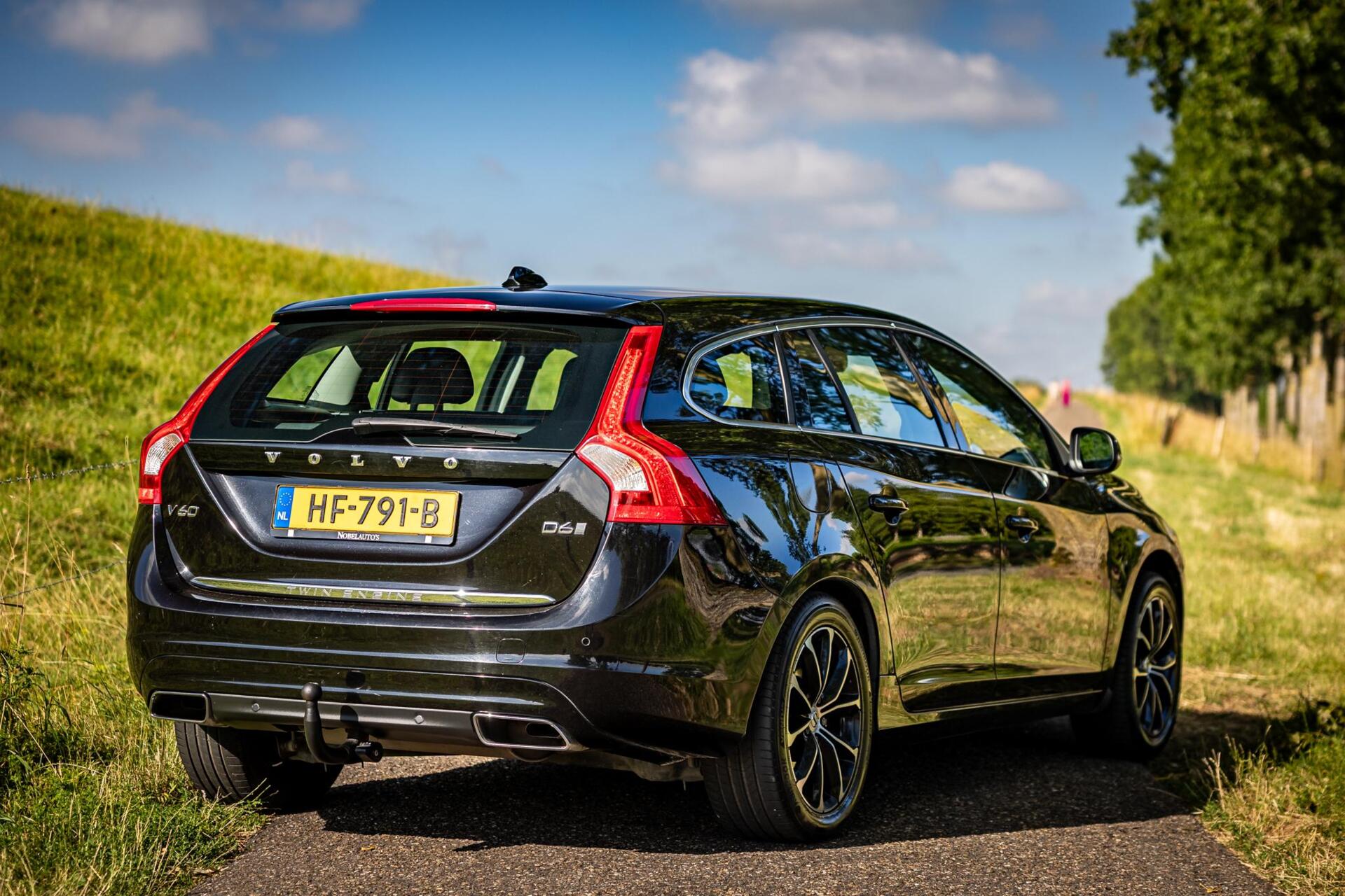 Foto van Volvo V60 Twin Engine