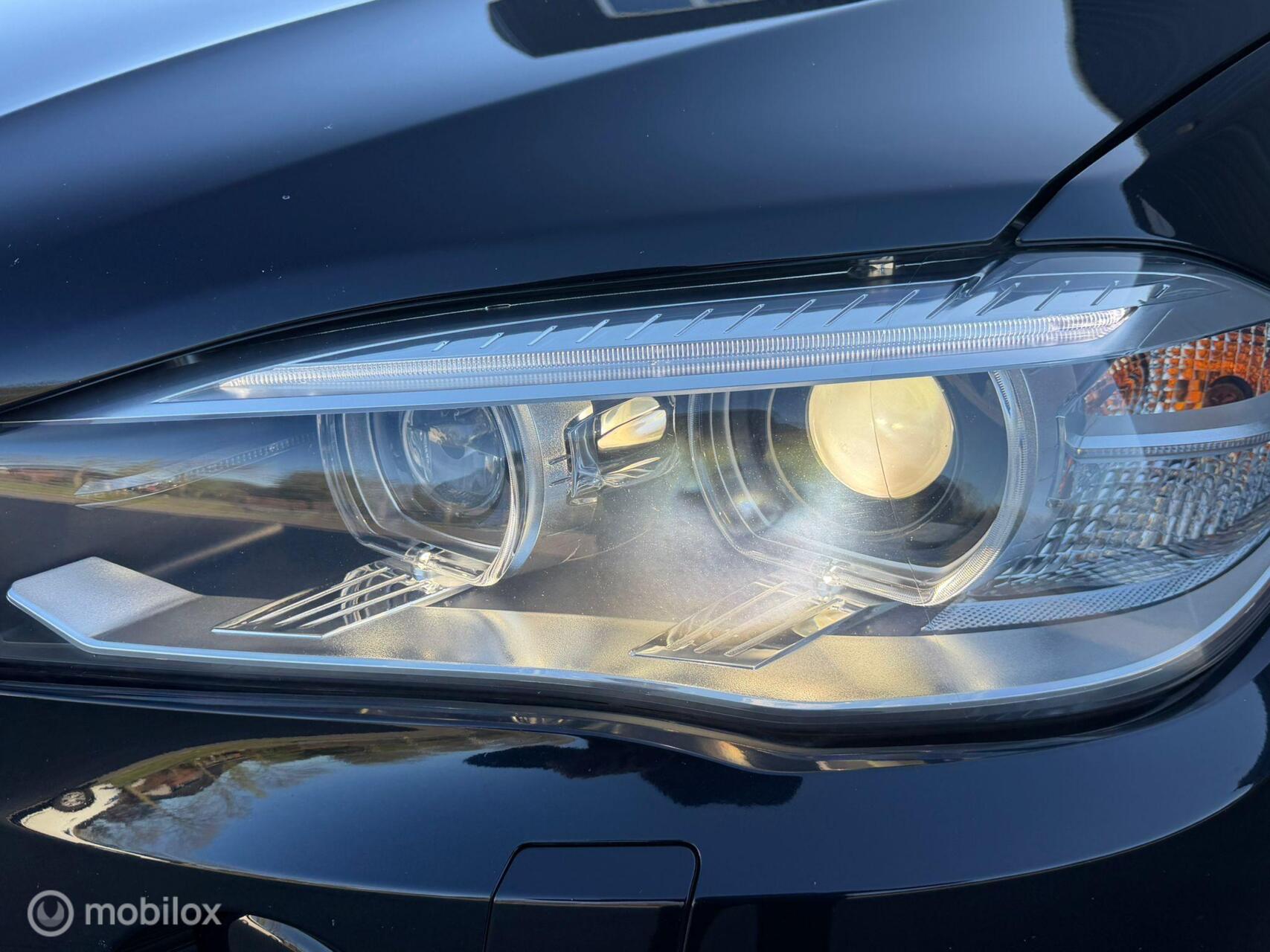 Foto van BMW X5 Xdrive40e