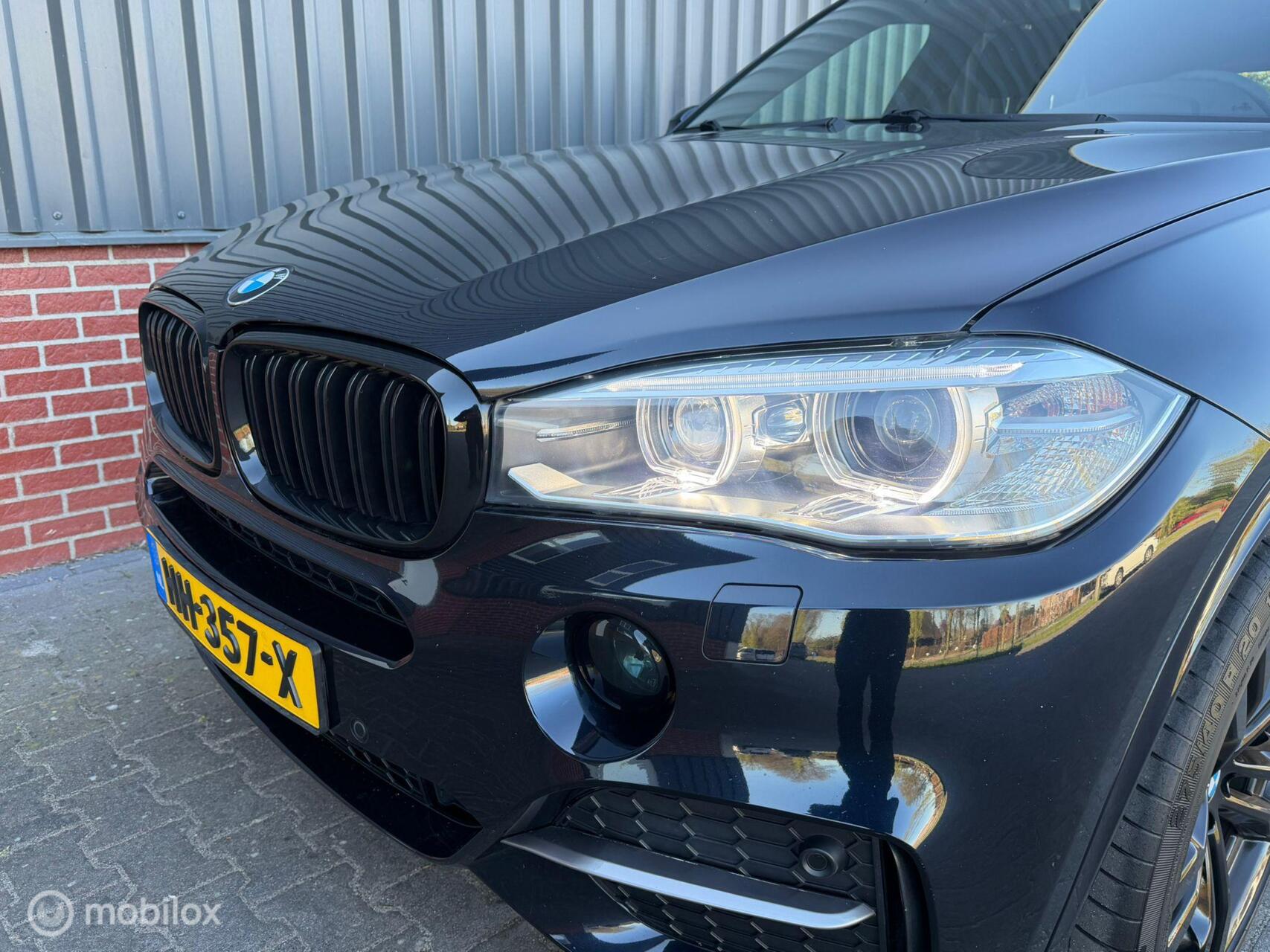 Foto van BMW X5 Xdrive40e