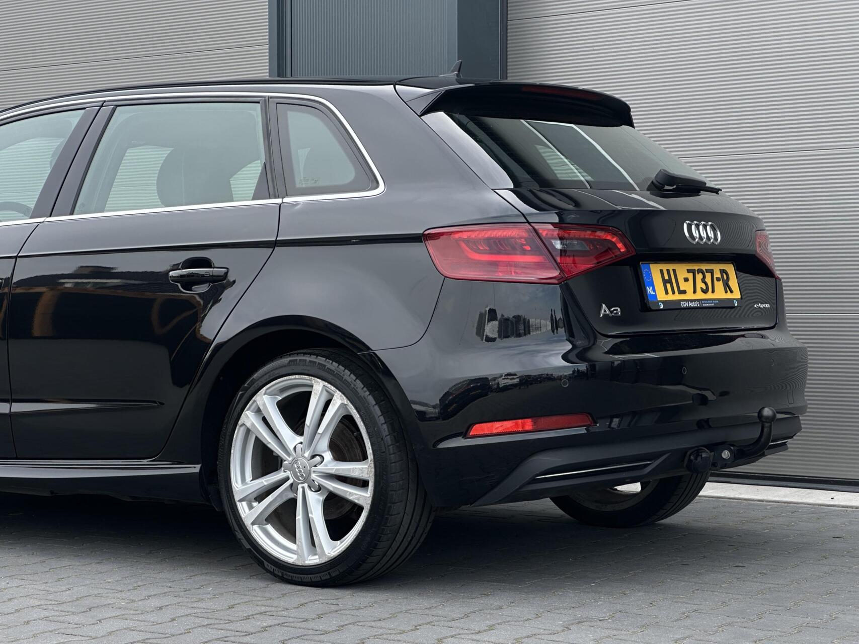 Foto van Audi A3 Sportback E-tron