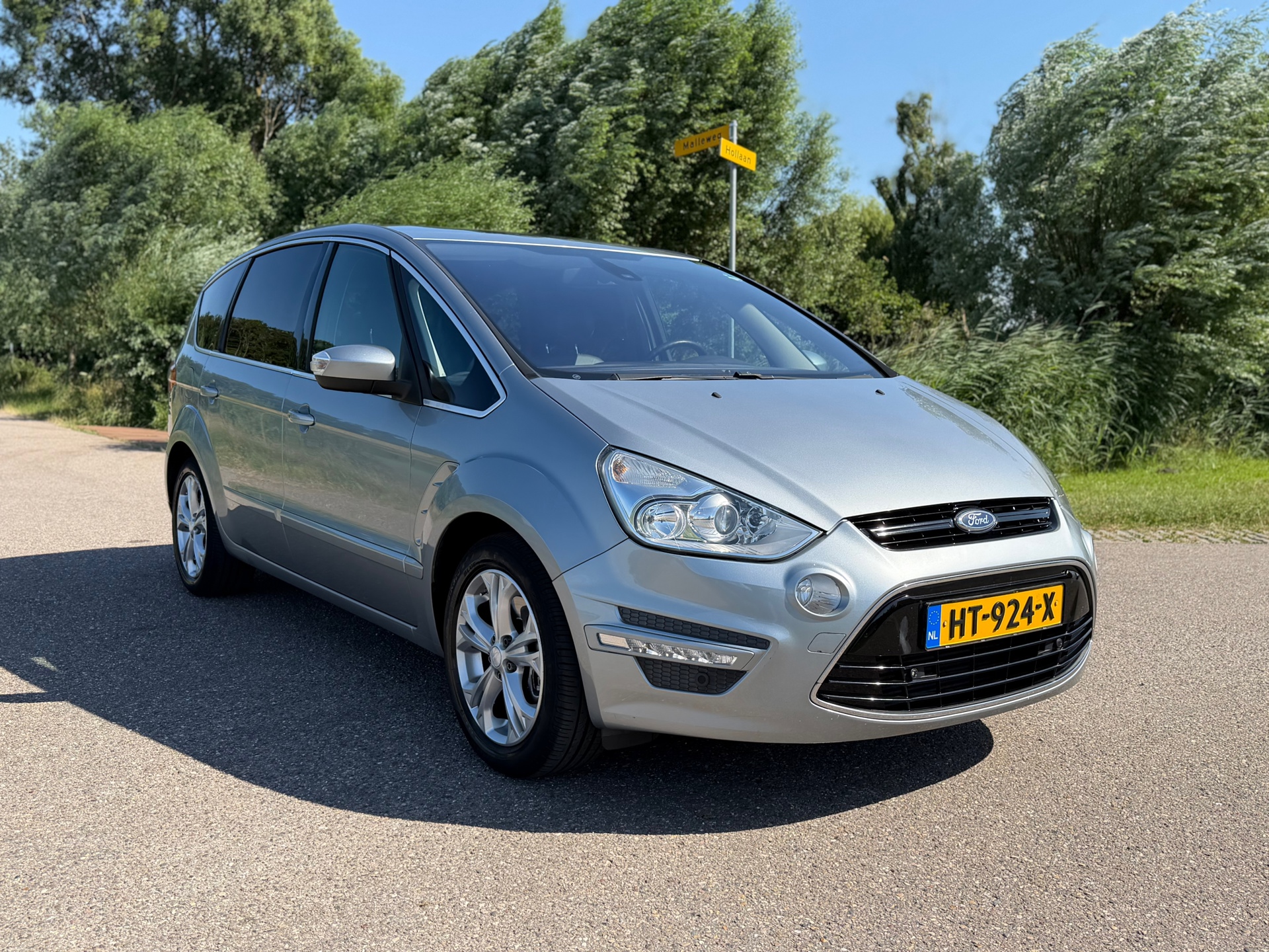 Foto van Ford S-max