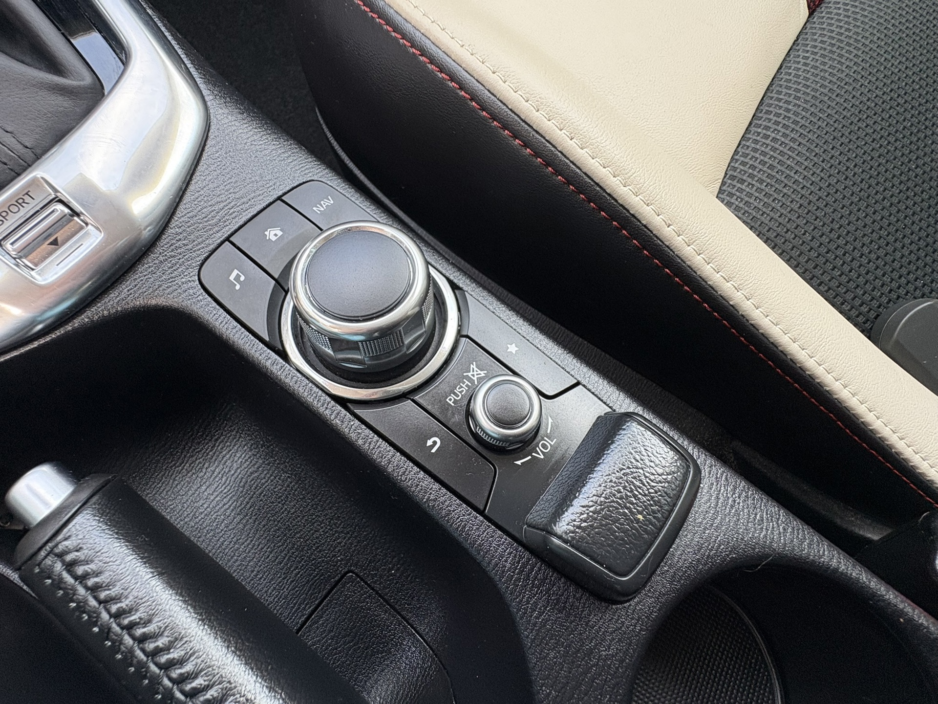 Foto van Mazda Mazda2