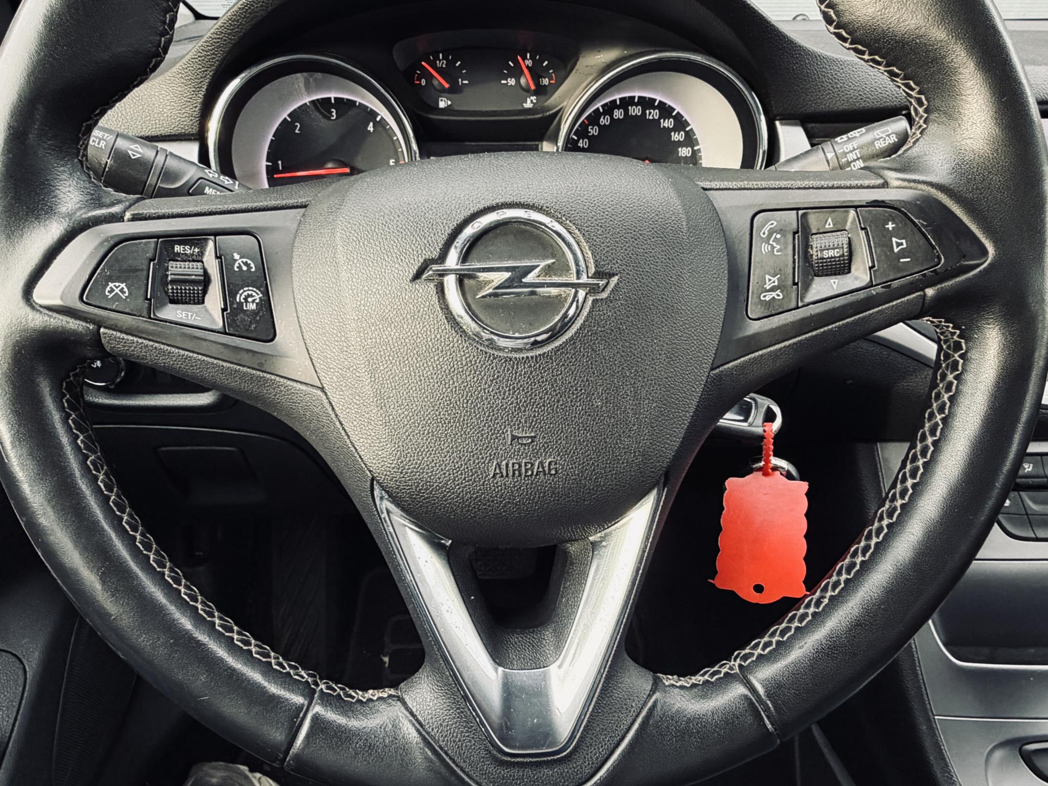 Foto van Opel Astra Sports Tourer