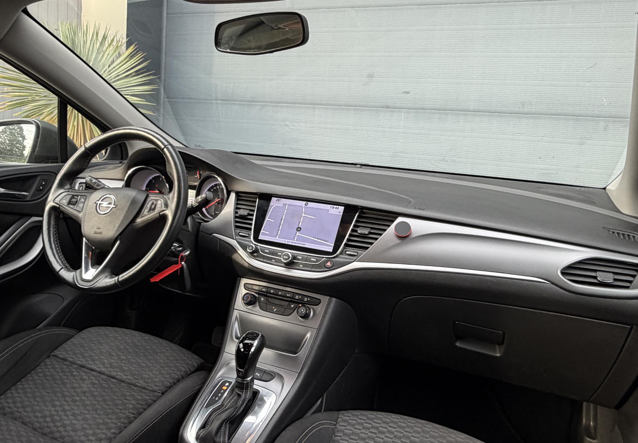 Foto van Opel Astra Sports Tourer